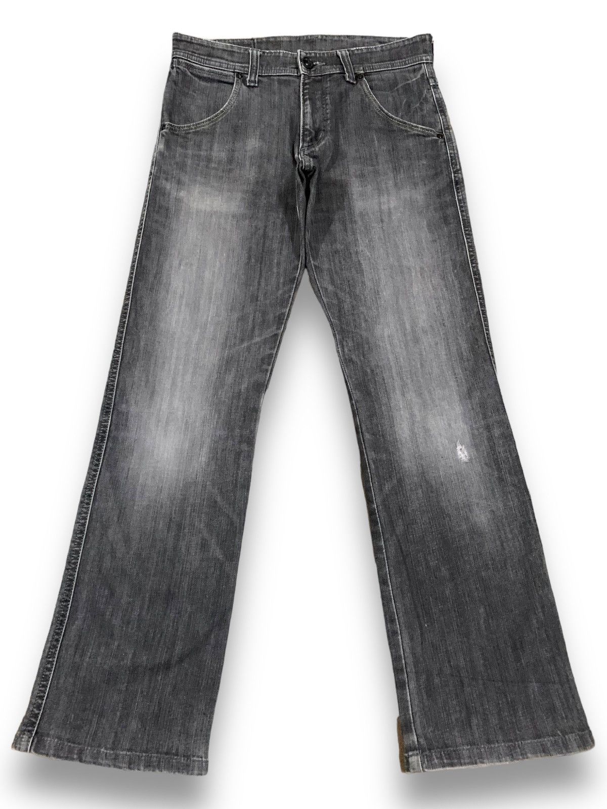 Wrangler Vintage Y2K Wrangler Faded Wash Bootcut Ripped Jeans Size US 29 - 1 Thumbnail