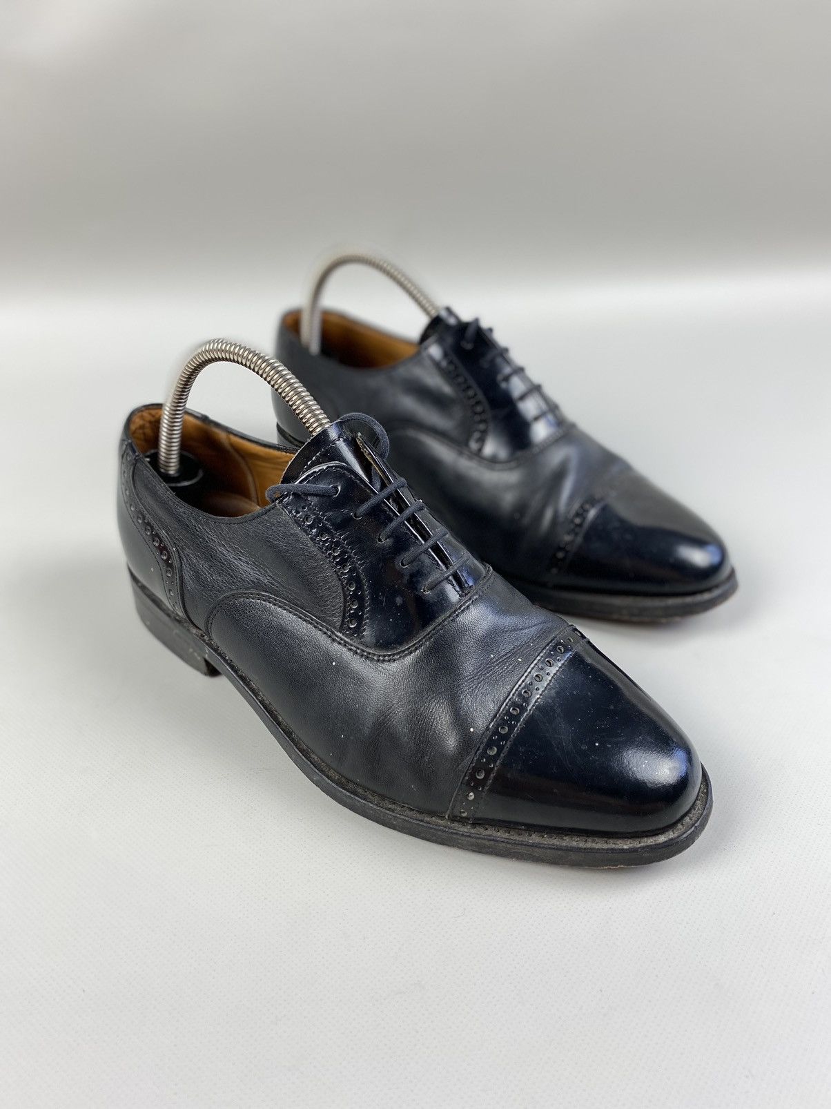image of Sanders England Andy Men’S Leather Formal Oxford Shoes in Black, Men's (Size 8)