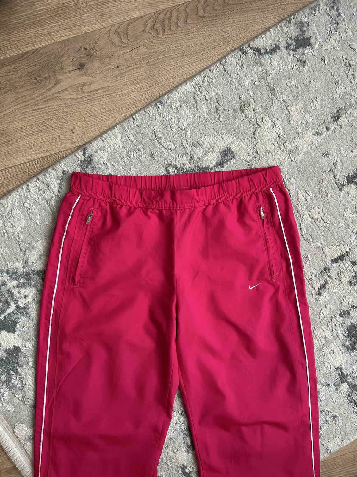 Nike Nike Vintage 2000’s Women’s Pink mini swoosh pants size M Size 28" / US 6 / IT 42 - 2 Thumbnail