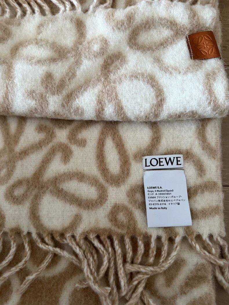 Loewe LOEWE Ladies' double-sided wool alpaca tassel scarf Size ONE SIZE - 1 Thumbnail