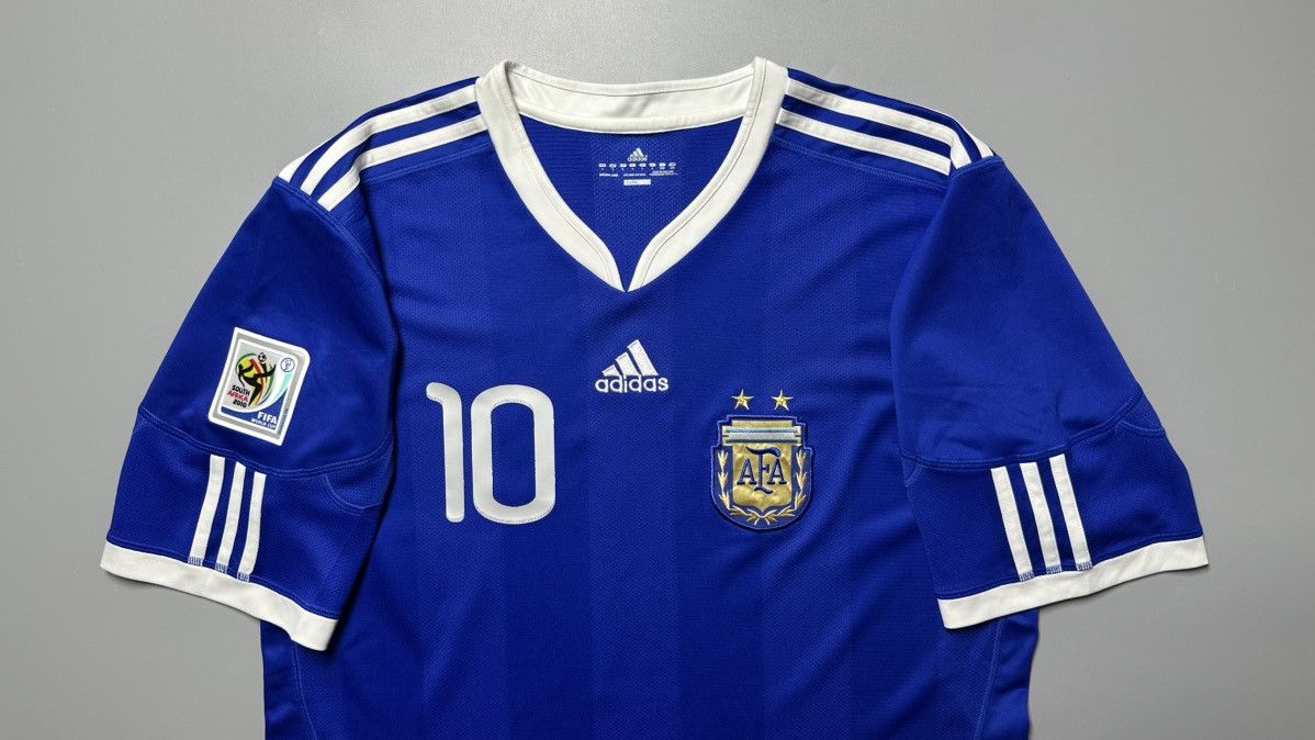 Adidas ARGENTINA ADIDAS 2010 WORLD CUP SOCCER AWAY JERSEY #10 MESSI Size US L / EU 52-54 / 3 - 3 Thumbnail