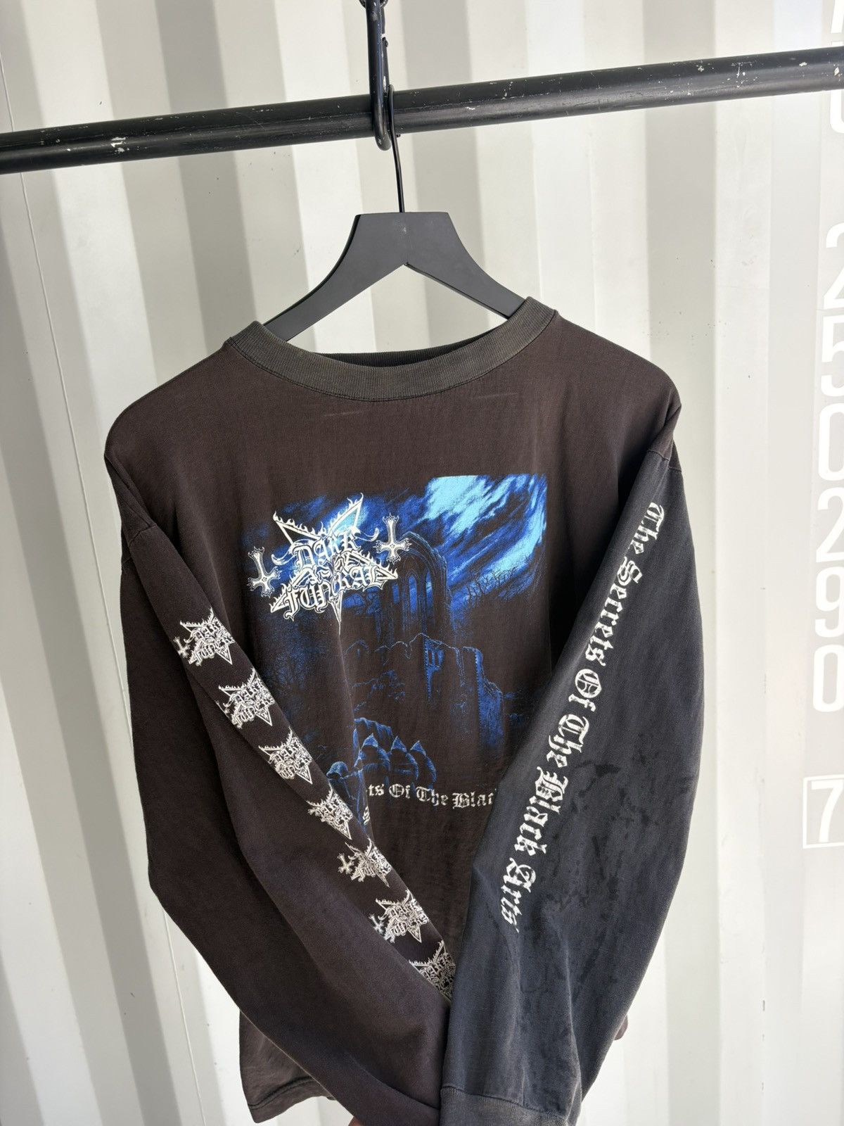 Band Tees Vintage Dark Throne Shirt Faded Distressed GRUNGE Band Size US XL / EU 56 / 4 - 4 Thumbnail