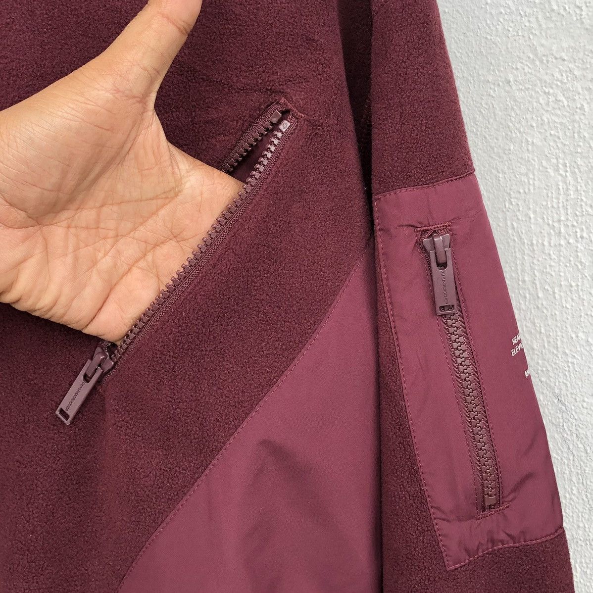 GU × Undercover UNDERCOVER x GU Fleece Pullover sweatshirt Red [M] MENS Size US M / EU 48-50 / 2 - 7 Thumbnail
