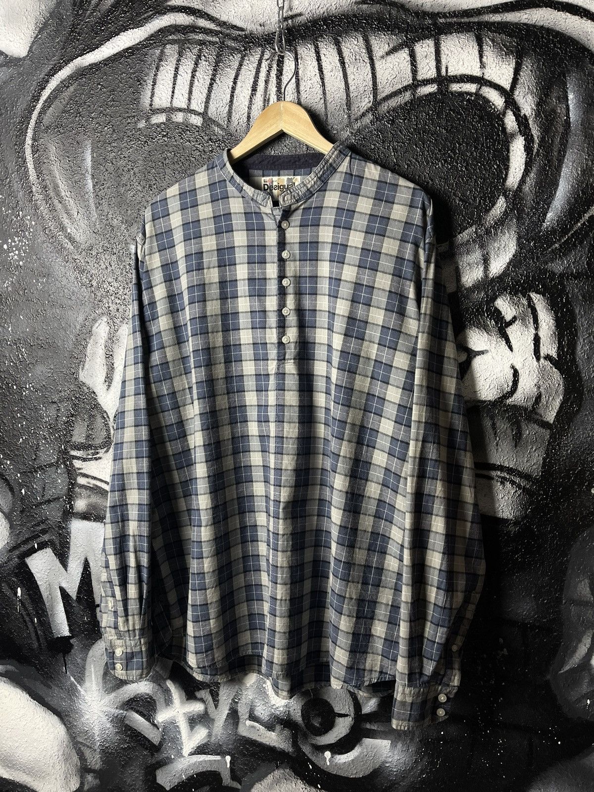 Desigual × Vintage Desigual 1/4 Button Up Shirt Men’s Size 3XL Size US XXL / EU 58 / 5 - 1 Thumbnail