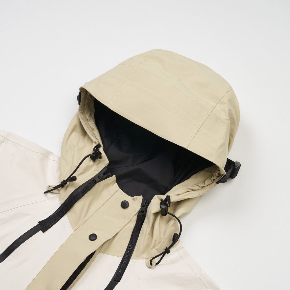 The North Face Urban Exploration DryVent™ HARDSHELL CAPE COAT Size US M / EU 48-50 / 2 - 4 Thumbnail