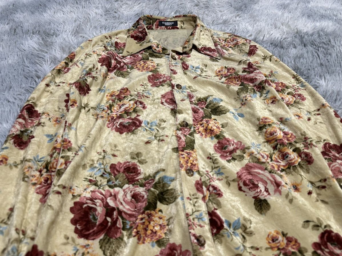 Tornado Mart 🔥Sick Y2K Tornado Mart Velvet Floral Shirt Size US M / EU 48-50 / 2 - 2 Thumbnail