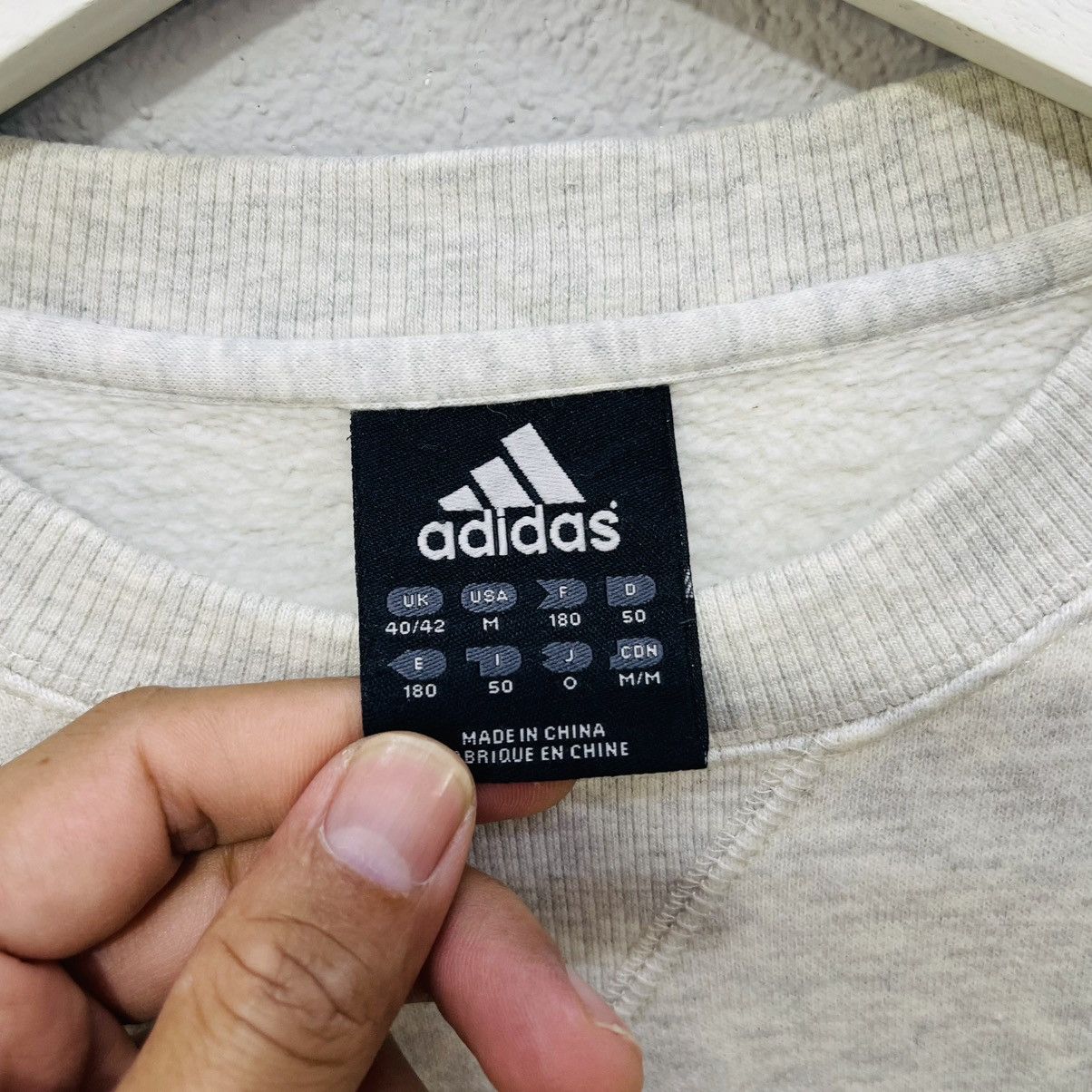 Adidas Vintage adidas 90's logo embroidery sweatshirt very nice! Size US L / EU 52-54 / 3 - 6 Thumbnail