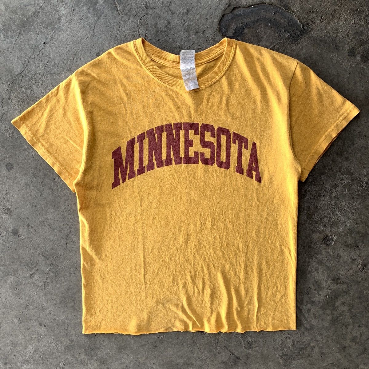 Vintage 1990s Minnesota University Tee Size US S / EU 44-46 / 1 - 2 Thumbnail