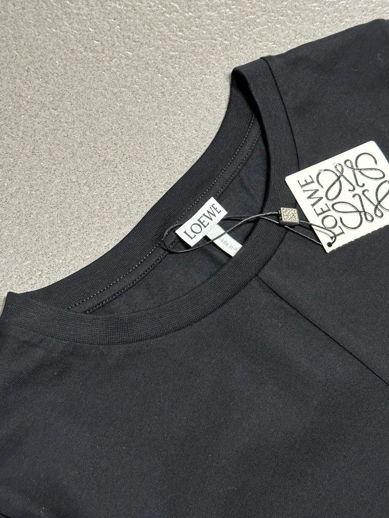 Loewe LOEWE Irregular short-sleeved T-shirt Size XS / US 0-2 / IT 36-38 - 2 Thumbnail