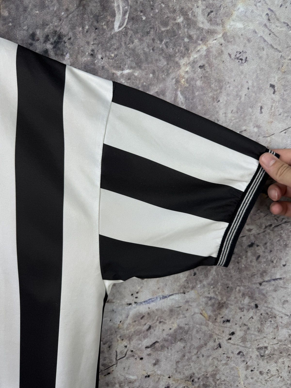 Vintage Score Draw Newcastle United Jersey 1983-1984 Retro Football Size US XL / EU 56 / 4 - 11 Thumbnail