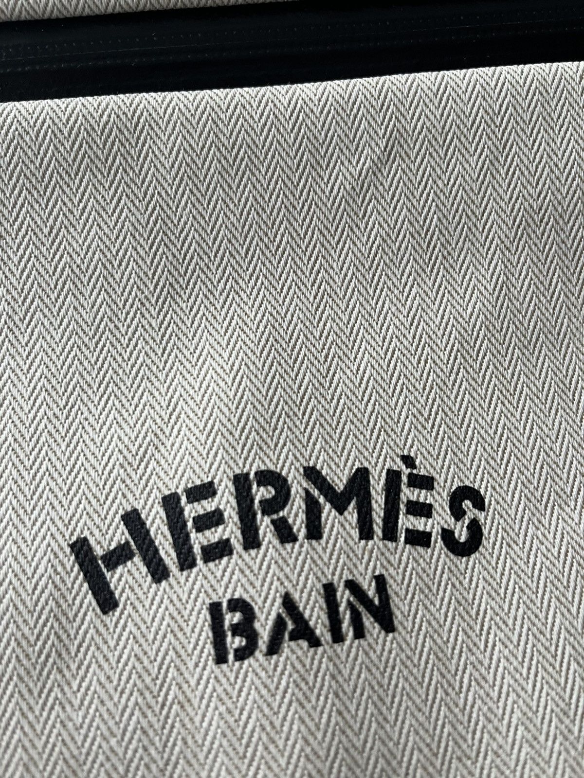 Hermes Limited Edition Hermes Logo Pouch Bag / Toilet Bag Size ONE SIZE - 12 Thumbnail