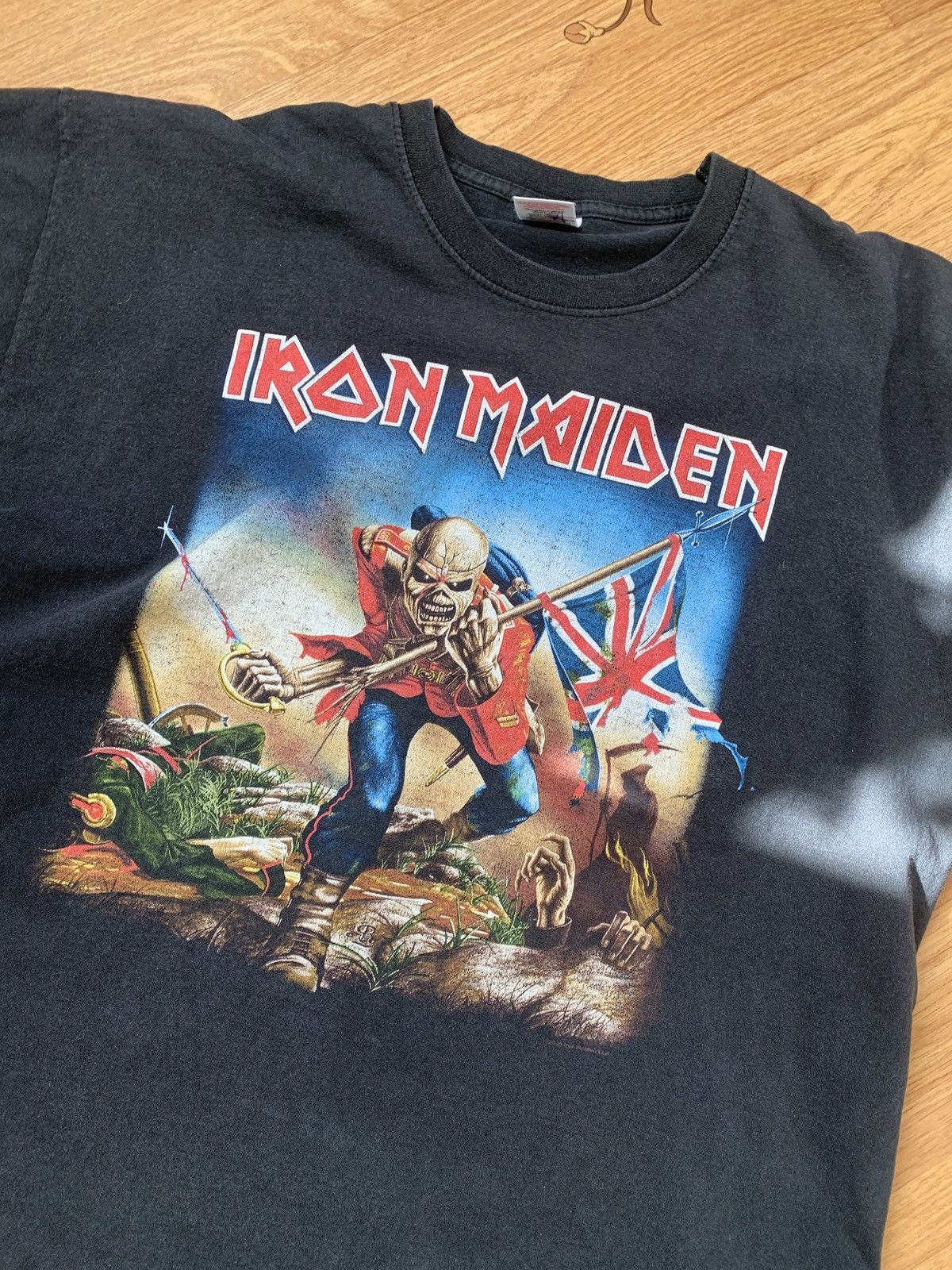 Fruit Of The Loom Iron Maiden The Trooper 2010 T Shirt Tee Size US L / EU 52-54 / 3 - 15 Thumbnail