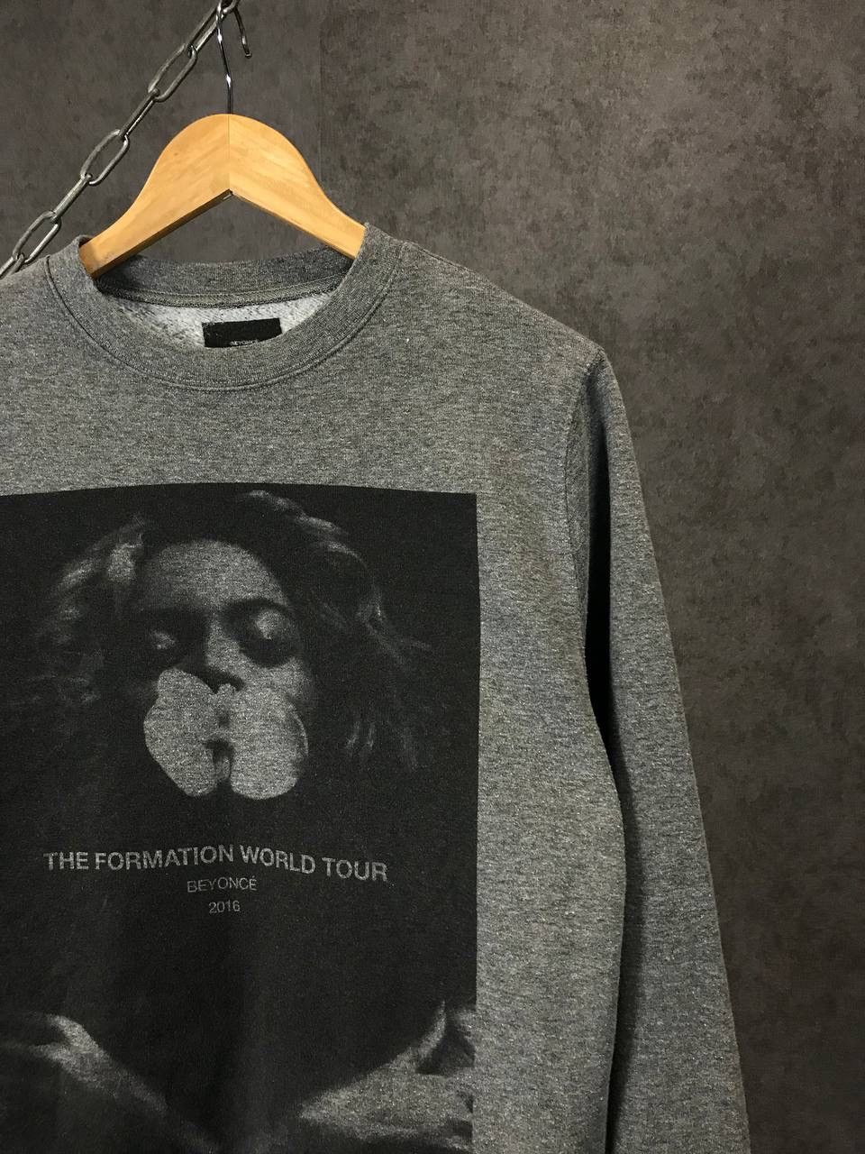 Band Tees Beyoncé The Formation World Tour sweatshirt Size US S / EU 44-46 / 1 - 2 Thumbnail
