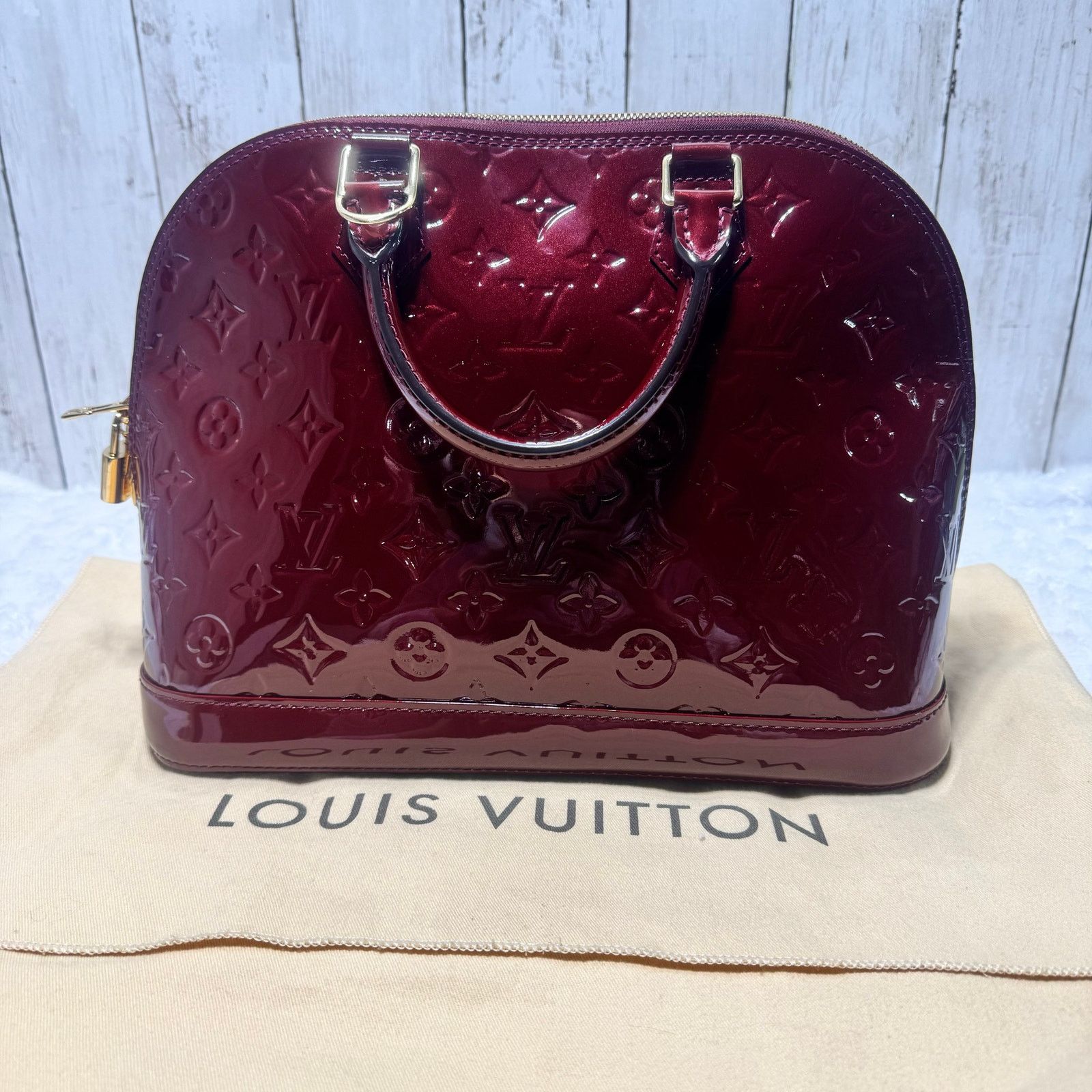 Louis Vuitton Authentic Louis Vuitton Alma Handbag Monogram Vernis SN4114 Size ONE SIZE - 10 Thumbnail