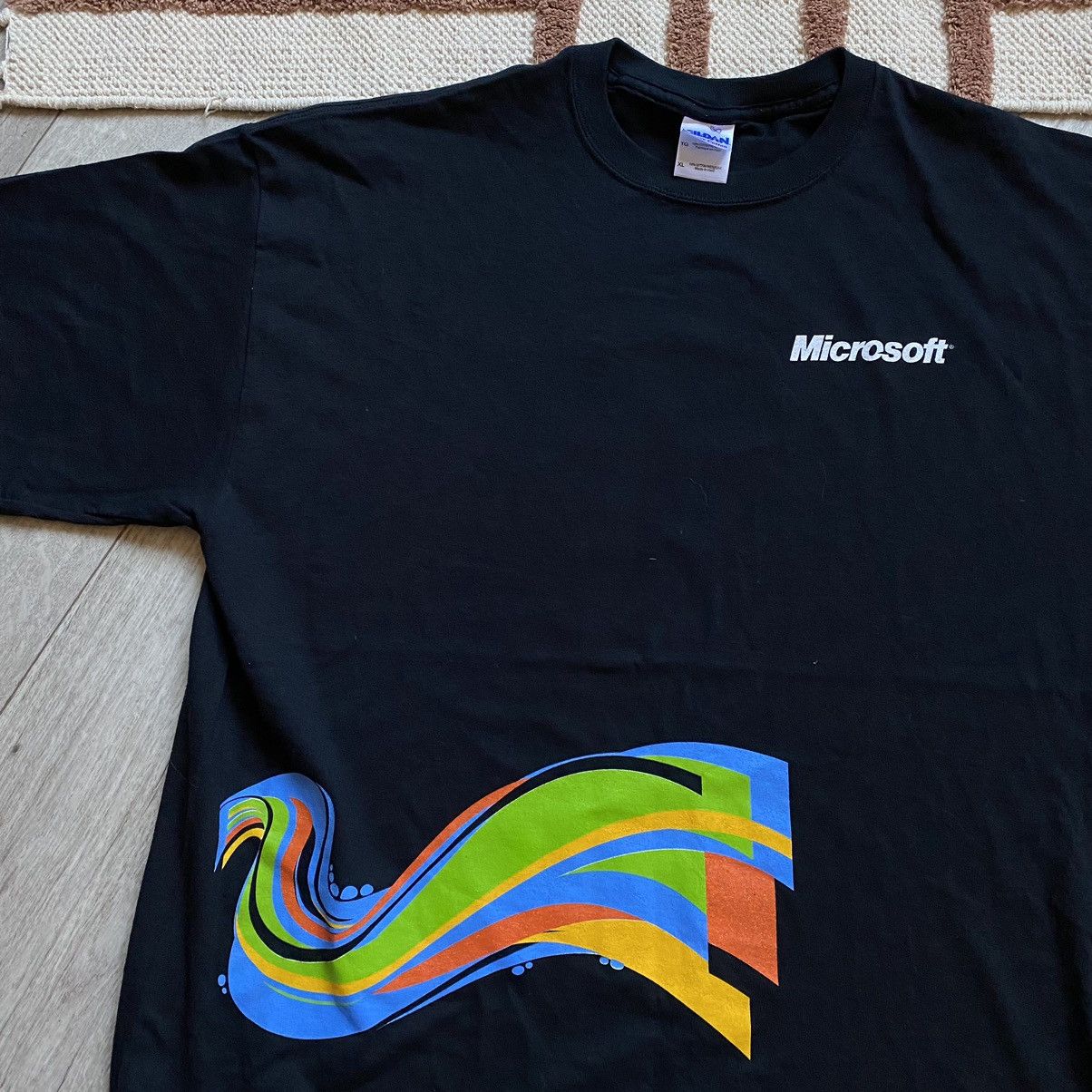 Microsoft AMAZING MICROSOFT BIG LOGO LAUNCH 2010 T SHIRT Size US XL / EU 56 / 4 - 3 Thumbnail