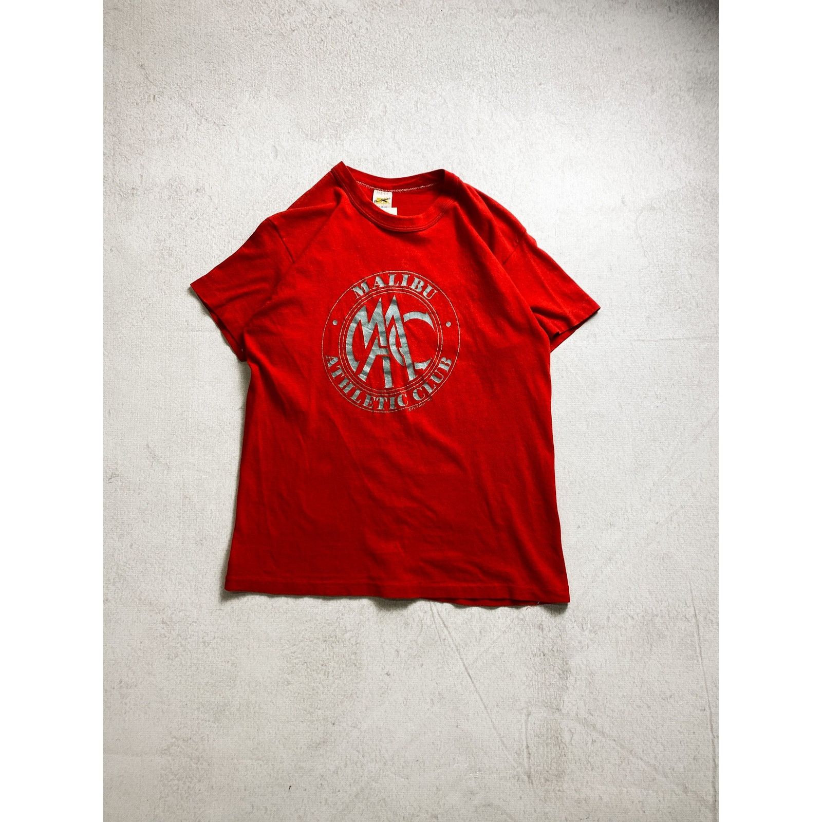 The Unbranded Brand Vintage 90s Malibu Red Athletic T-Shirt - Men's Small Size US S / EU 44-46 / 1 - 1 Thumbnail