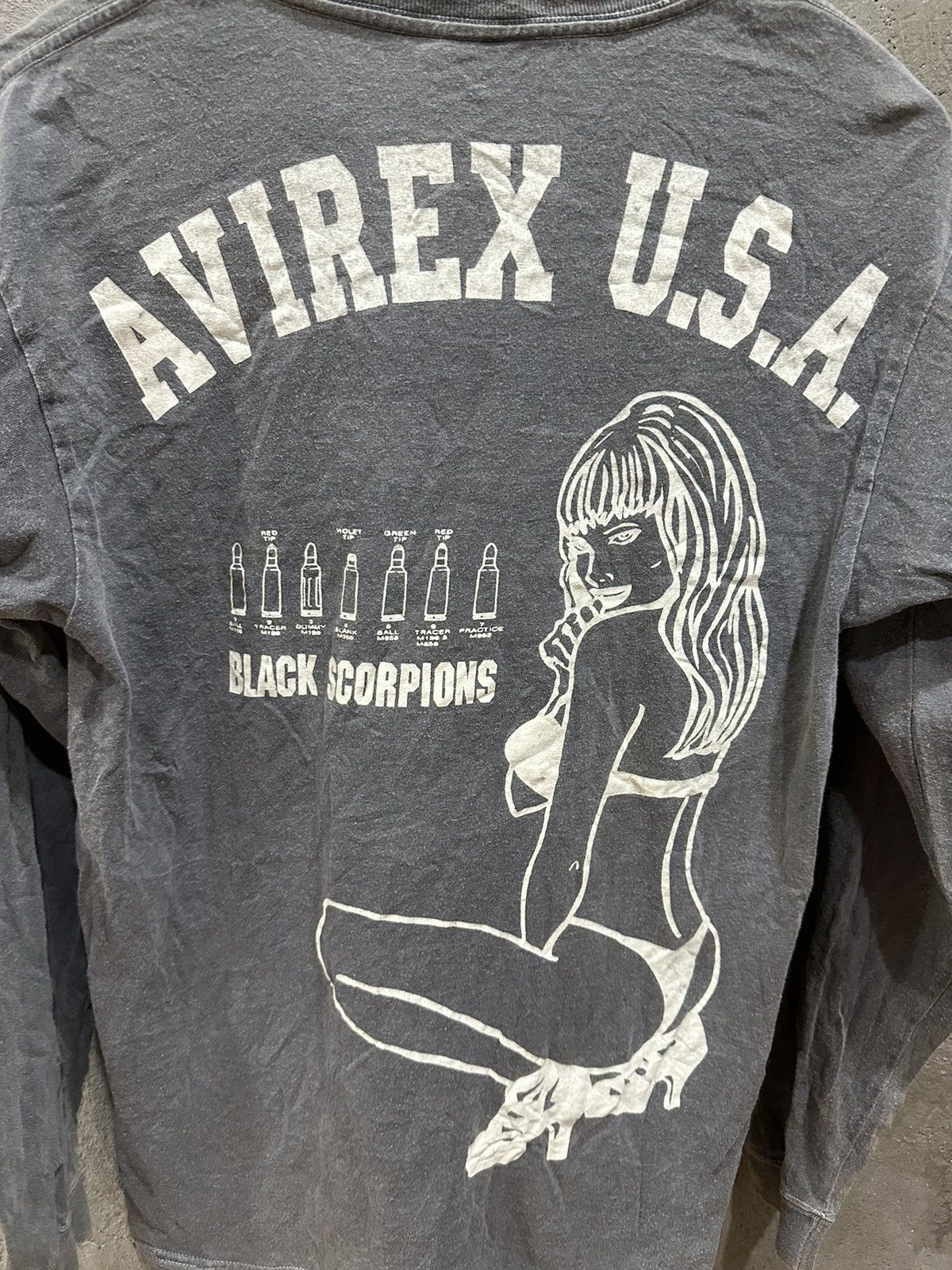 Avirex Vintage Avirex Usa Black Scorpion Girl L/S Shirt Size US M / EU 48-50 / 2 - 2 Thumbnail