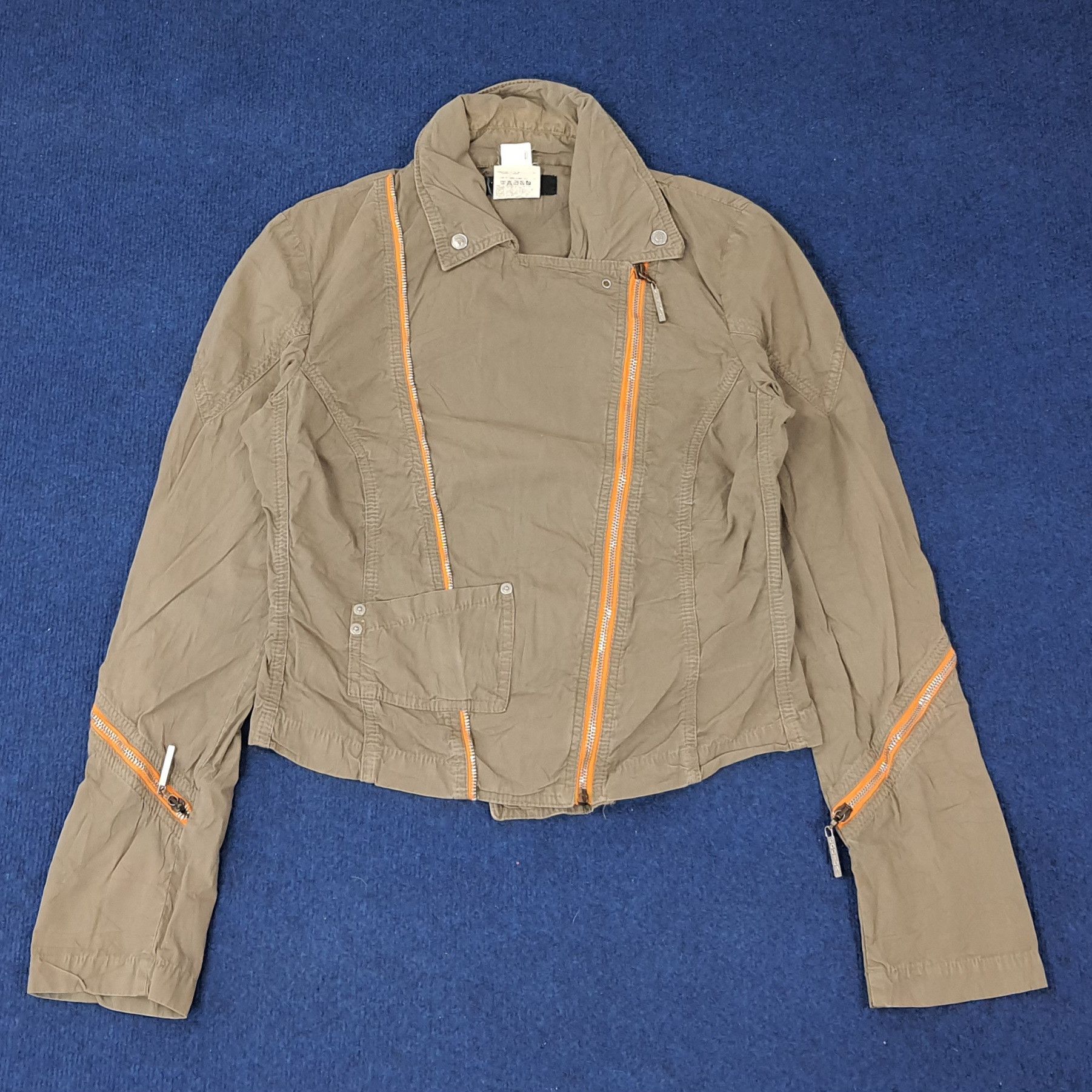 Versace Jeans Couture × Vintage Vintage Versace Jeans Couture Jacket C221N2 Size XS / US 0-2 / IT 36-38 - 1 Thumbnail
