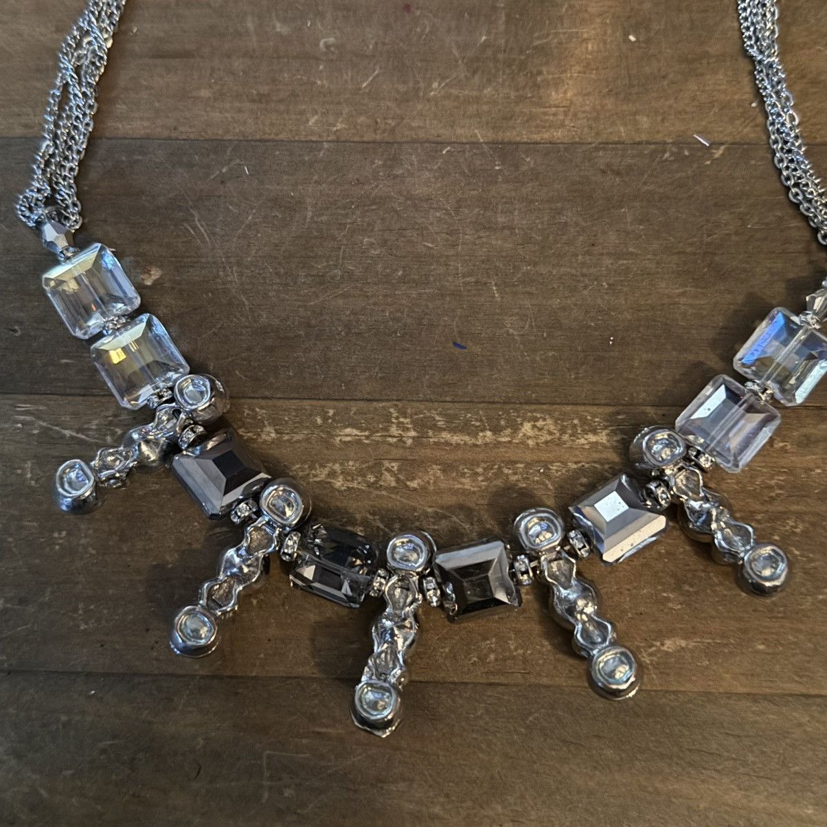 Other Ali Khan silver tone AB crystal statement necklace Size ONE SIZE - 5 Thumbnail