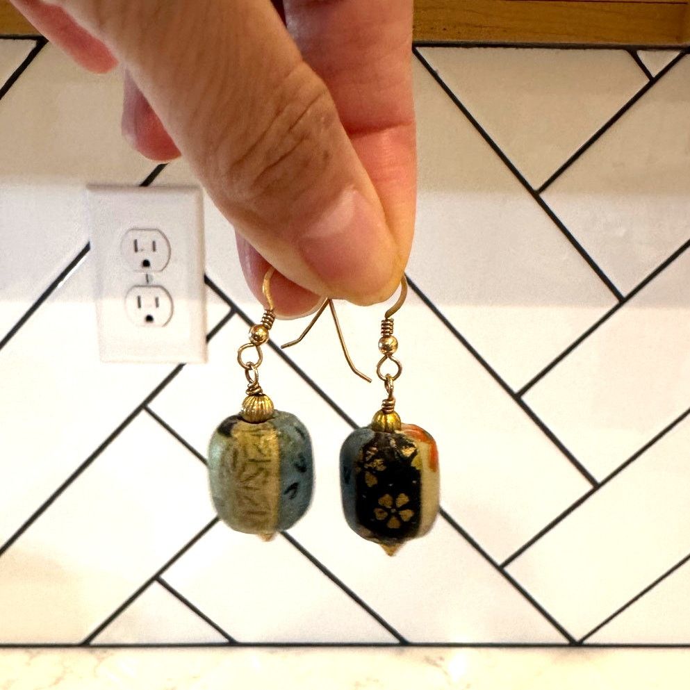 Handmade Vintage paper wrapped wooden bead dangle earrings handmade Size ONE SIZE - 5 Thumbnail