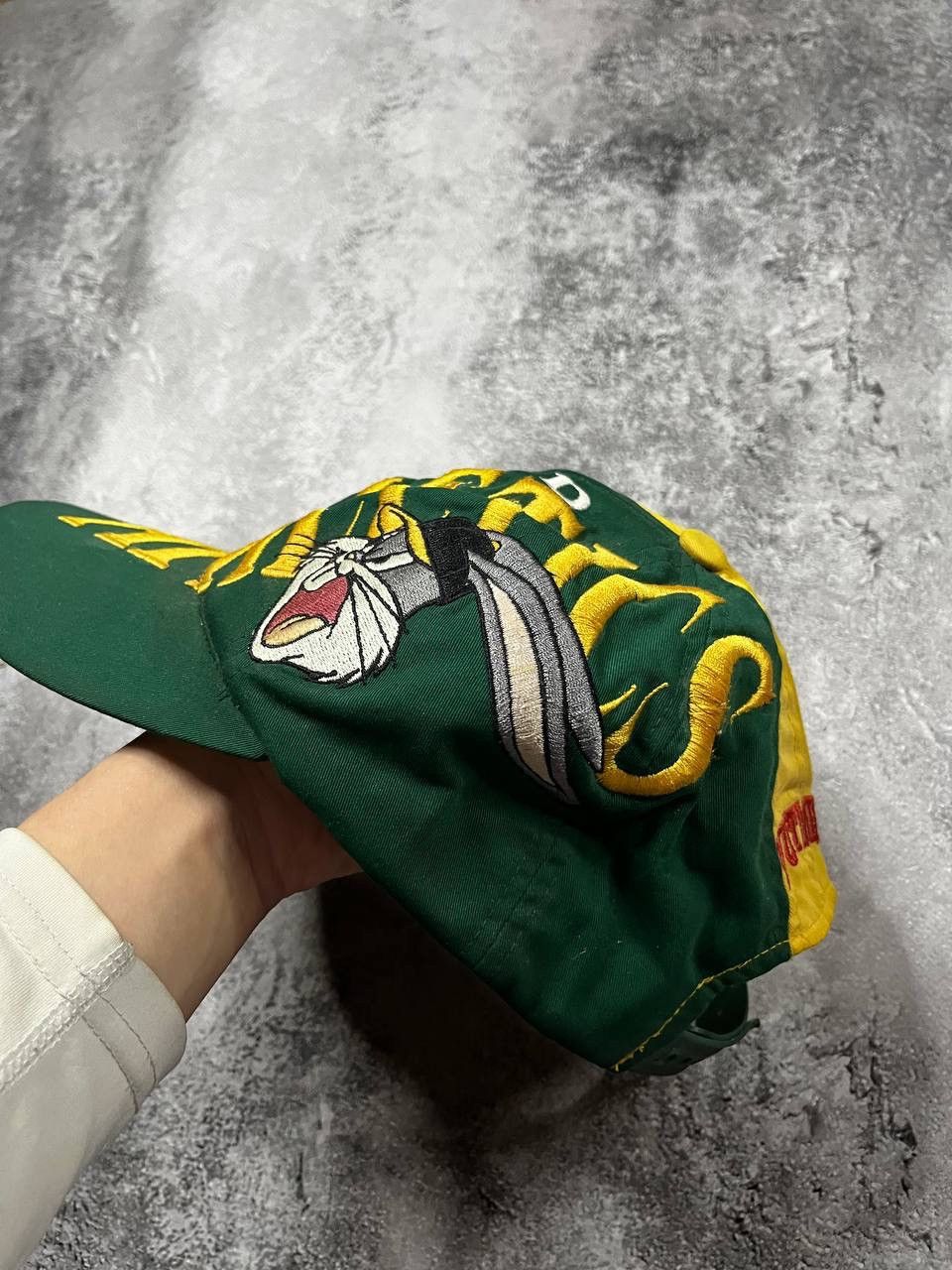 Japanese Brand × Vintage VINTAGE 90'S OAKLAND ATHLETICS LOONEY TUNES BY NUTMEG FULL Size ONE SIZE - 2 Thumbnail