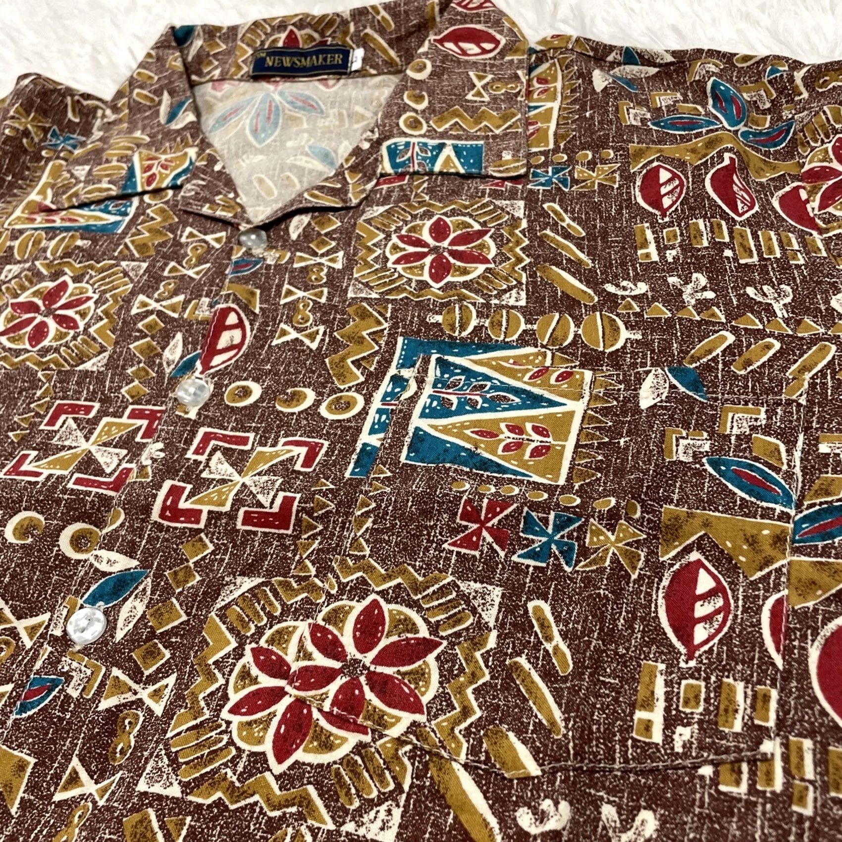 Vintage NEWSMAKER Shirt Mens L vtg 1990s Geometric Hawaiian Aztec Southwestern Brown Blue Cotton Button-Up Short Sleeve Size US L / EU 52-54 / 3 - 4 Thumbnail