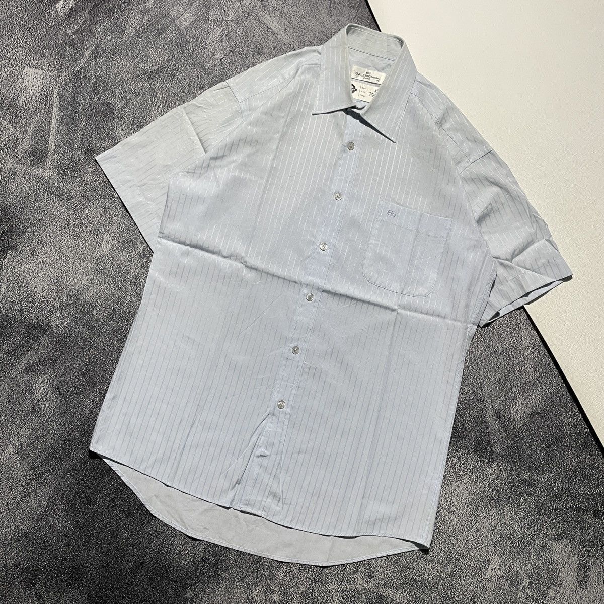Balenciaga Vintage Balenciaga Shirts Pocket Embrodiered BB Size US XL / EU 56 / 4 - 2 Thumbnail