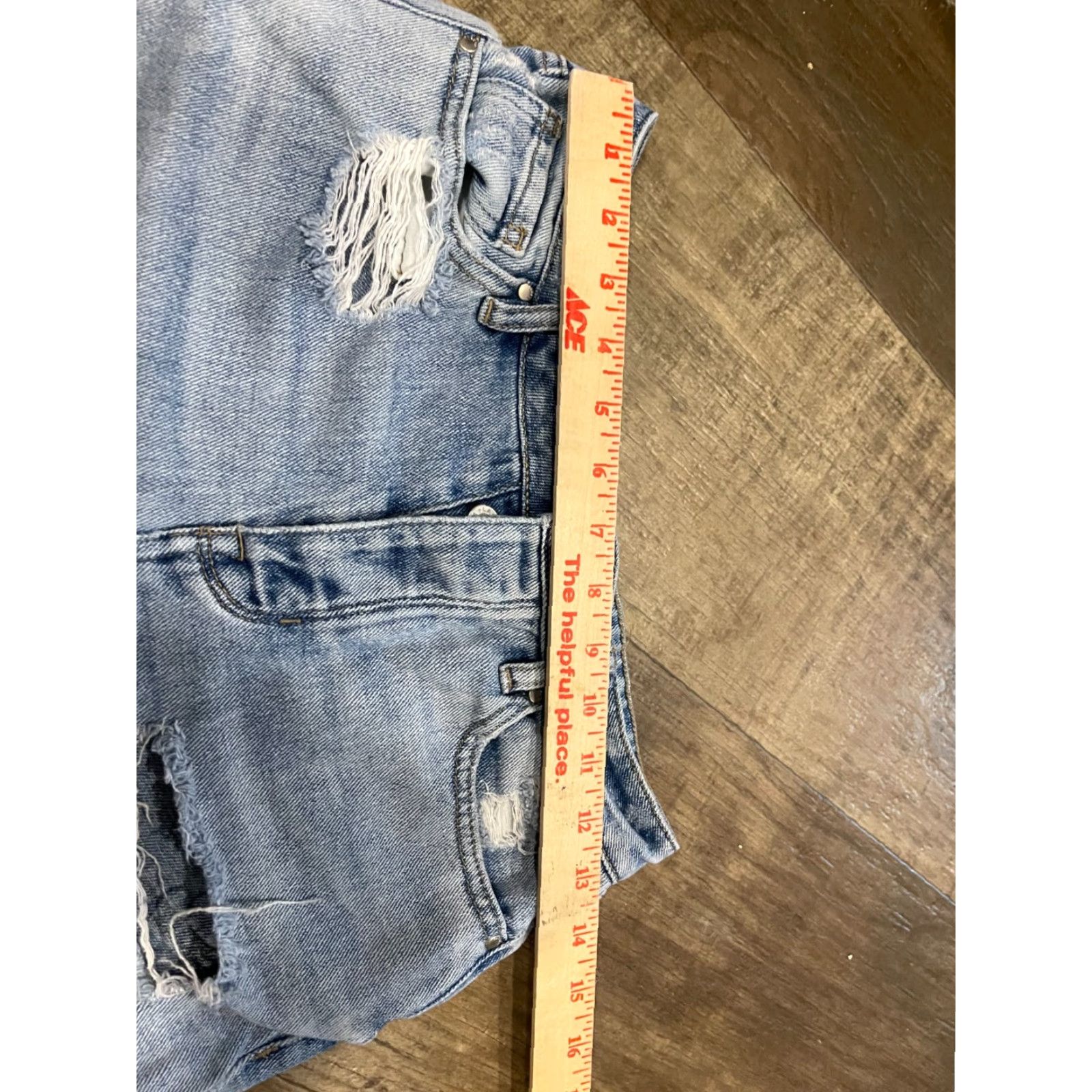 Pacsun PacSun Jeans Shorts Women's 24 Blue Denim Cut Off Distressed Regular Waist 5-Pocket Design Denim Inseam 1 in Giftable? Size 42" / US 20 - 2 Thumbnail