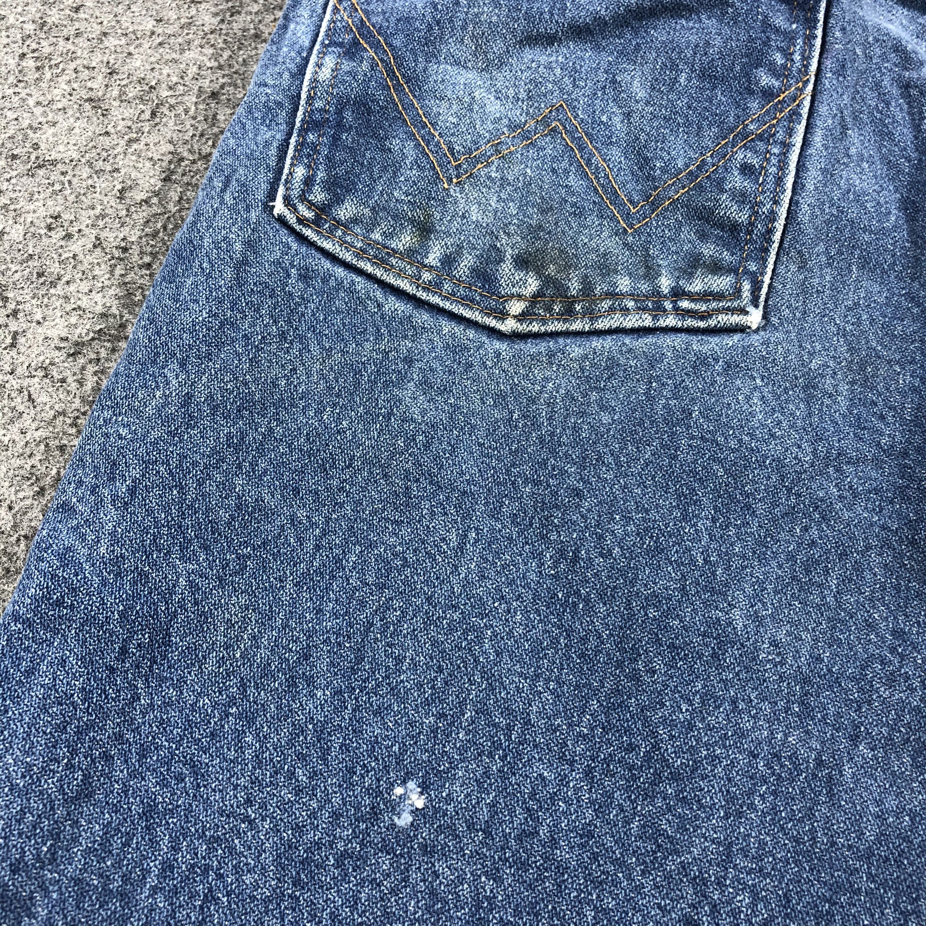 Vintage Vintage Blue Wash Wrangler Jeans-J2111 Size US 35 - 8 Thumbnail