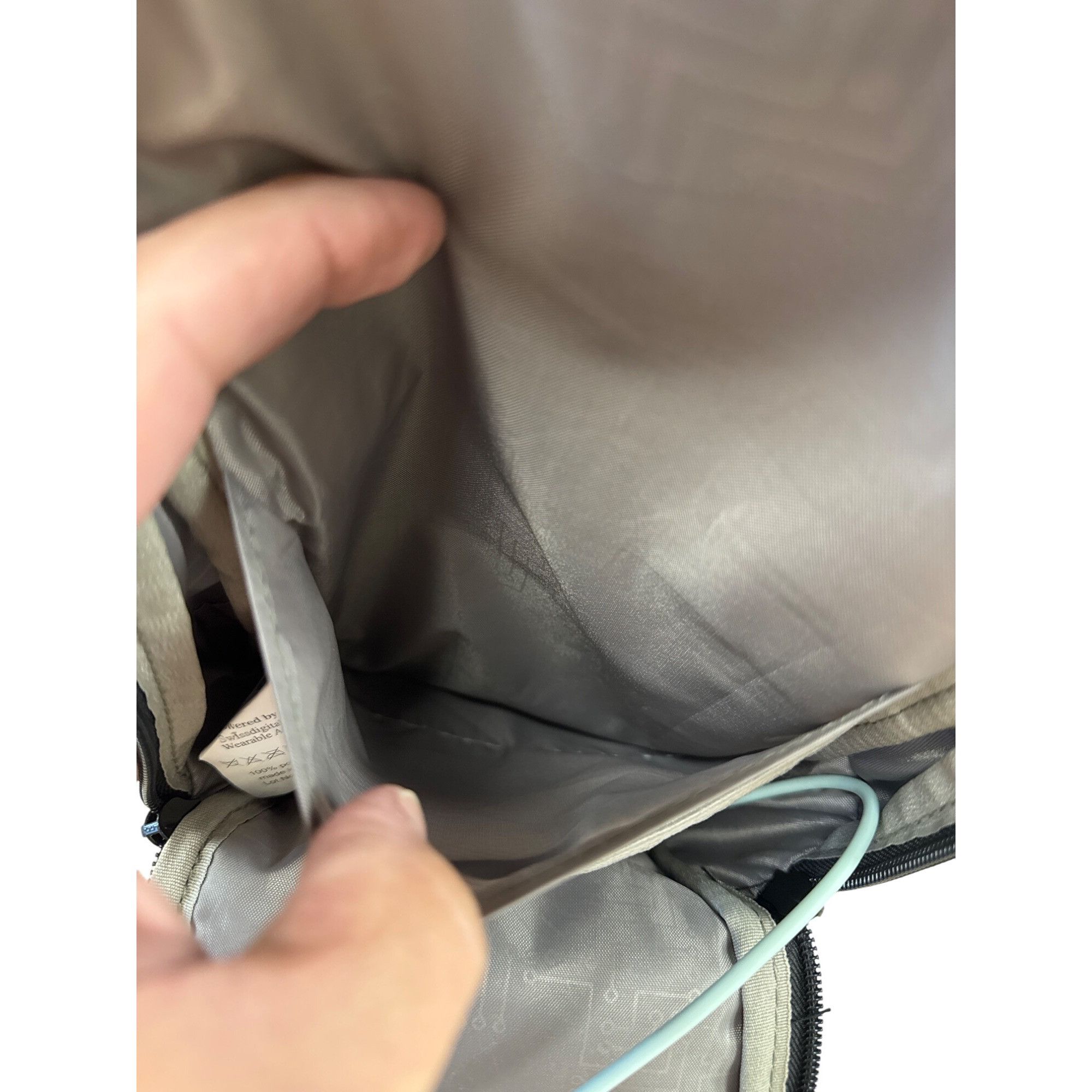 Other Swissdigital Design Gray Sling Backpack With USB Port SKU 73 Size ONE SIZE - 9 Thumbnail