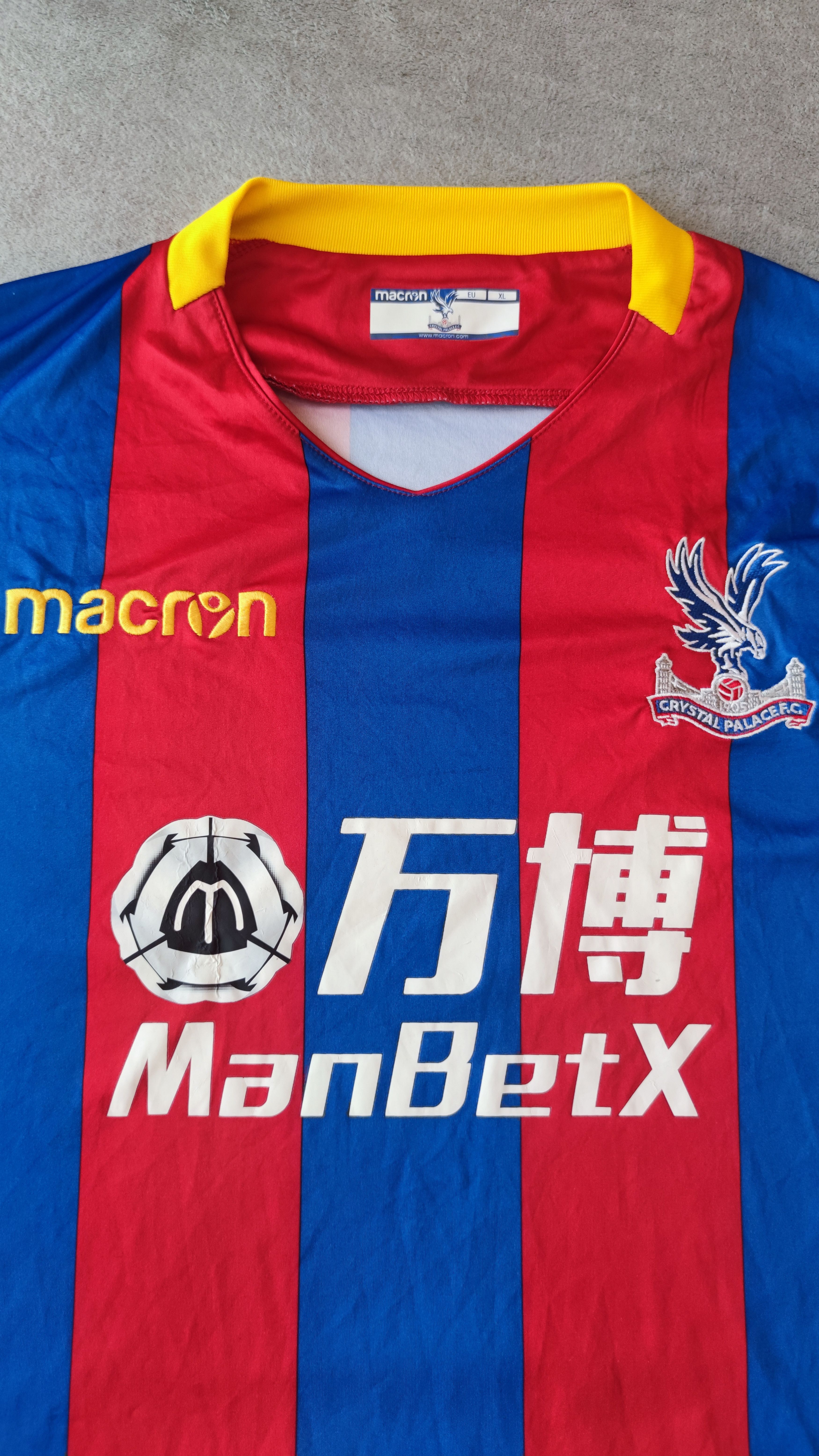Macron Crystal Palace soccer jersey Home 2017/18 Size US XL / EU 56 / 4 - 5 Thumbnail