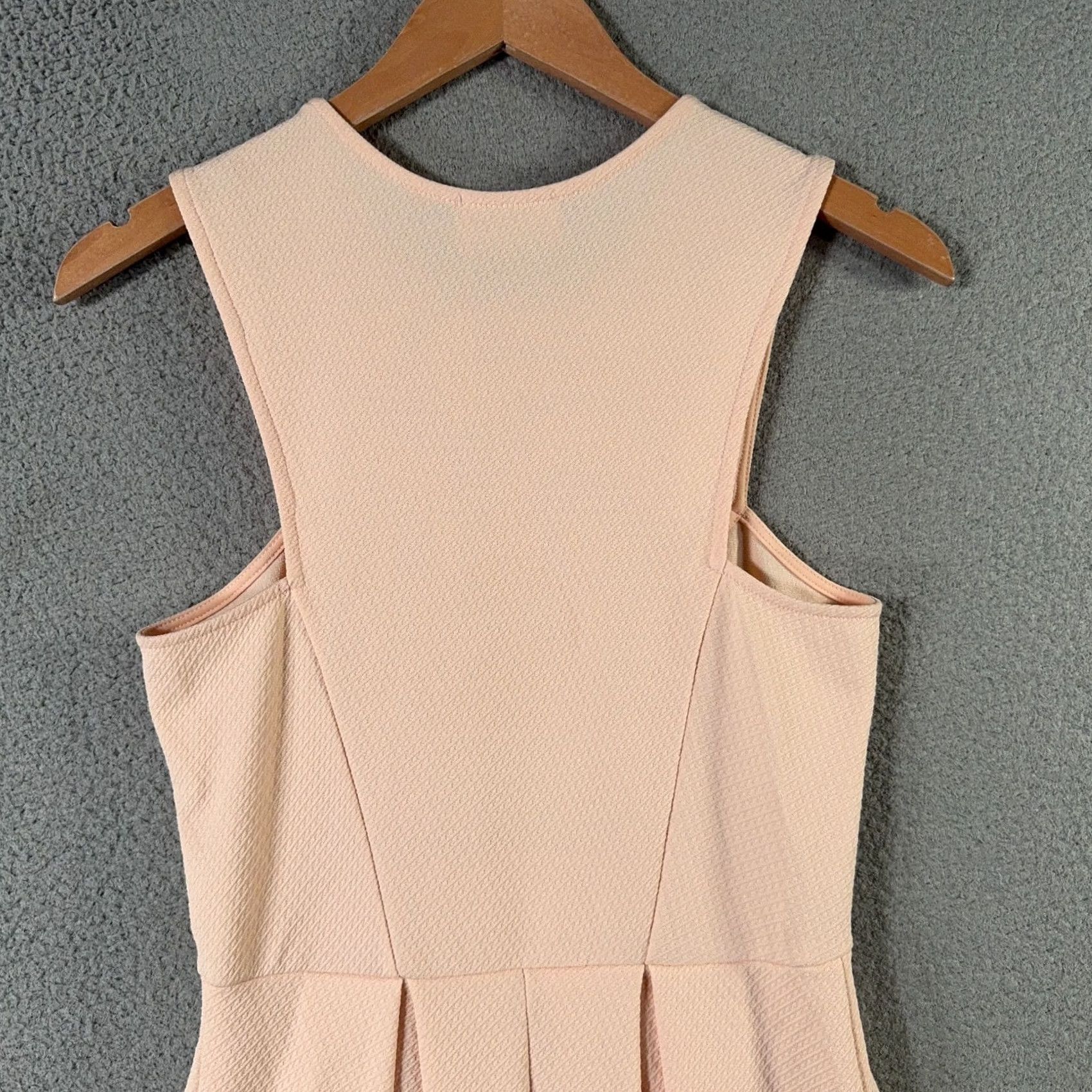 Anthropologie Everly Dress Medium Slim Peach Textured Knit Sleeveless Fit Flare A-Line Designer Womens Vesitled Size M / US 6-8 / IT 42-44 - 7 Thumbnail