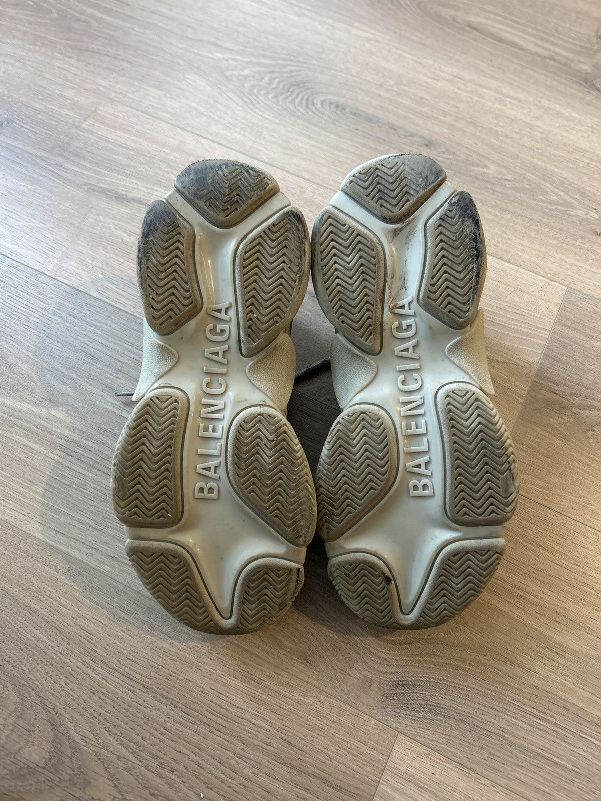 Balenciaga Triple S Size US 11 / IT 41 - 6 Thumbnail