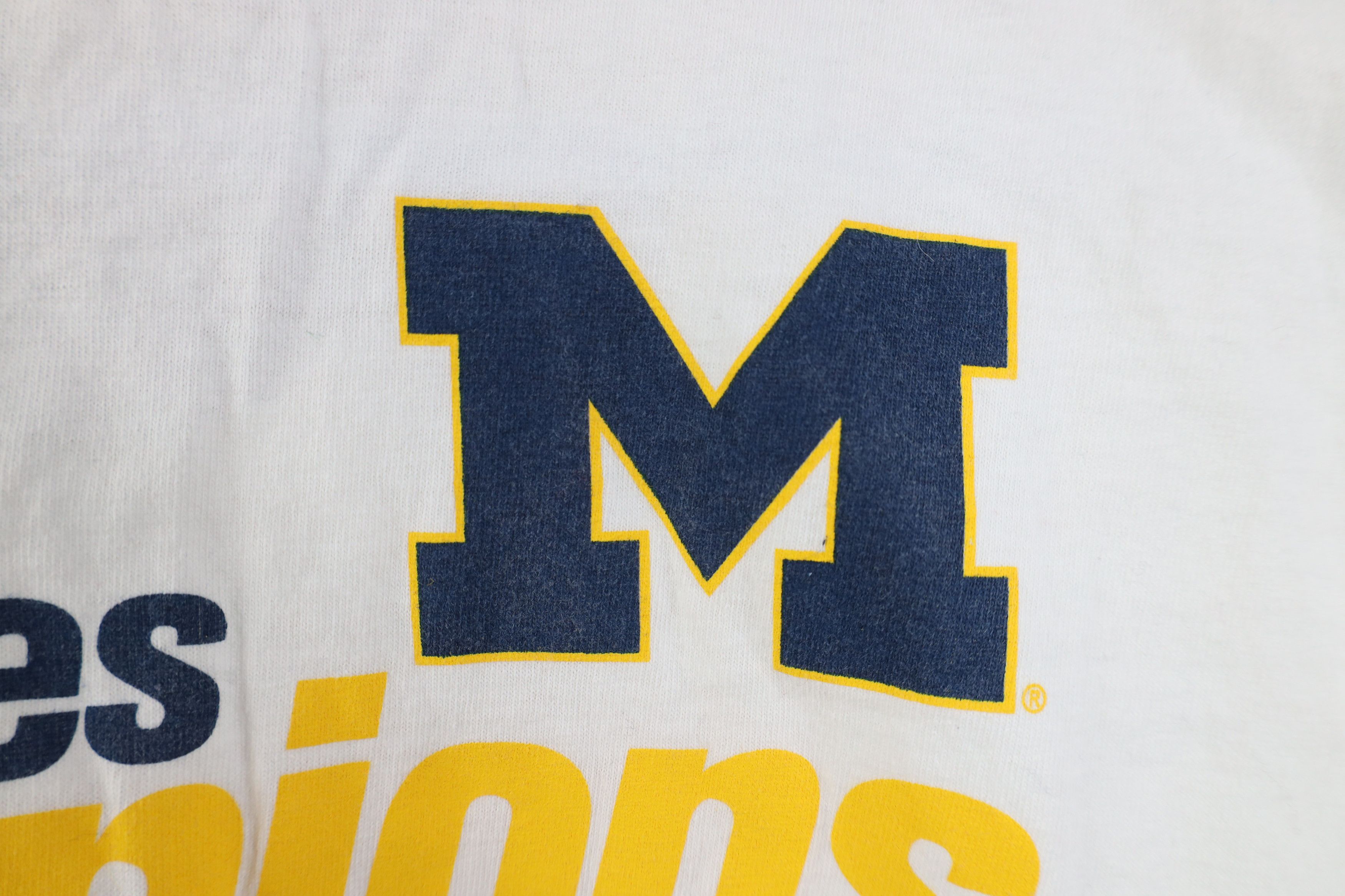 Nike Vintage Nike Swoosh University of Michigan Muscle T-Shirt Size US XL / EU 56 / 4 - 13 Thumbnail