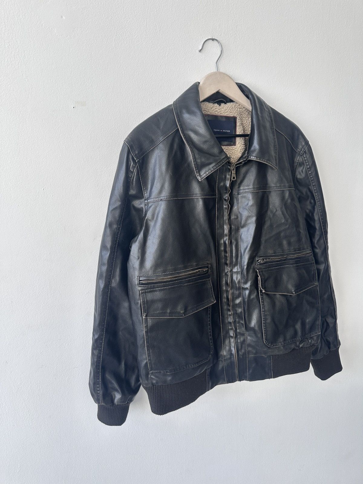 Tommy Hilfiger Tommy Hilfiger Sherpa Lined Faux Leather Bomber Jacket XL Size US XL / EU 56 / 4 - 3 Thumbnail