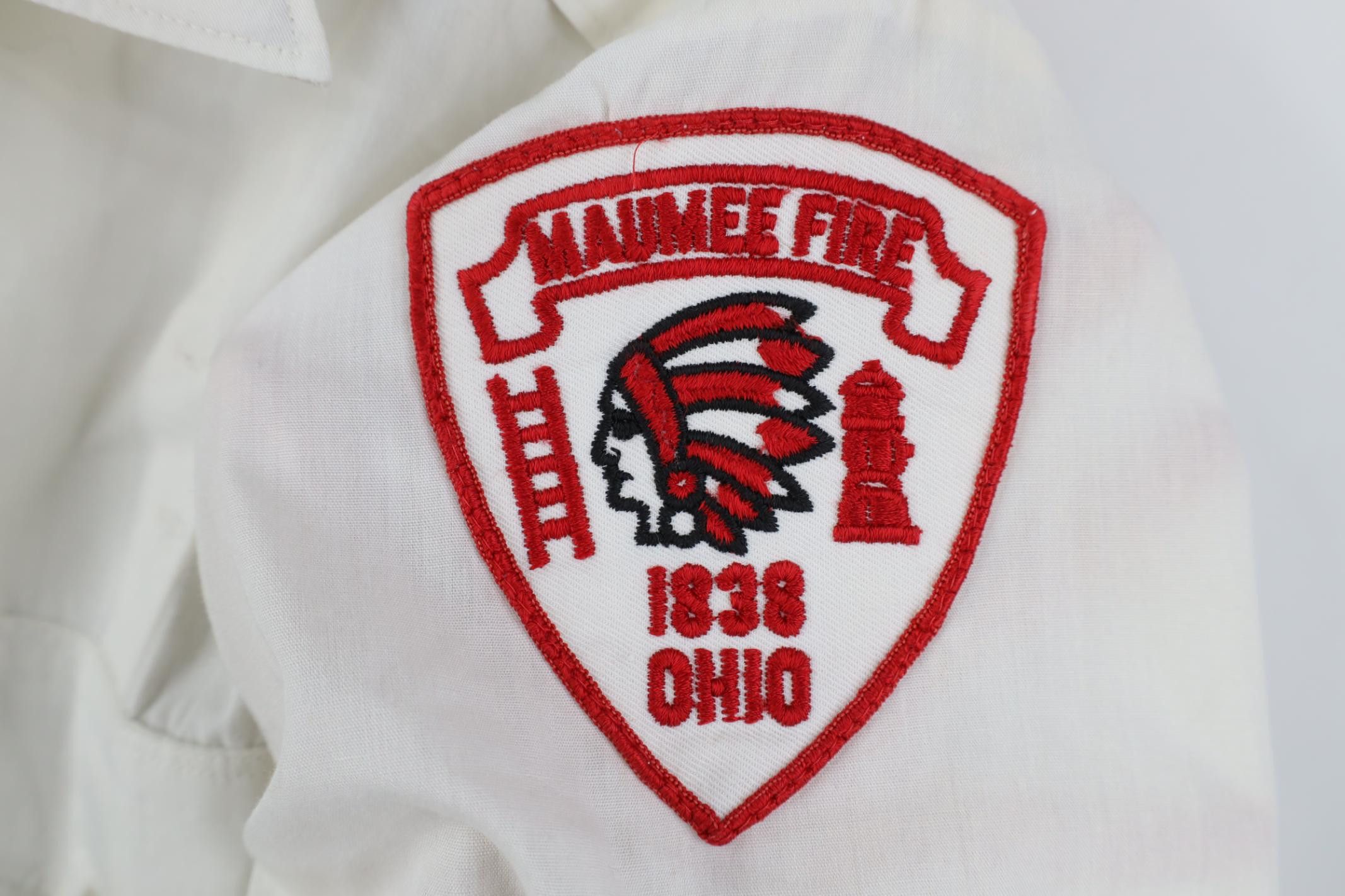 Vintage Vintage 70s Maumee Fire Department Button Shirt White USA Size US M / EU 48-50 / 2 - 5 Thumbnail
