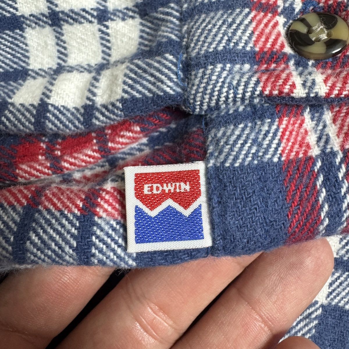 Edwin Vintage Edwin Outdoor Double Pocket Flannel Plaid Shirt y2k Size US L / EU 52-54 / 3 - 4 Thumbnail
