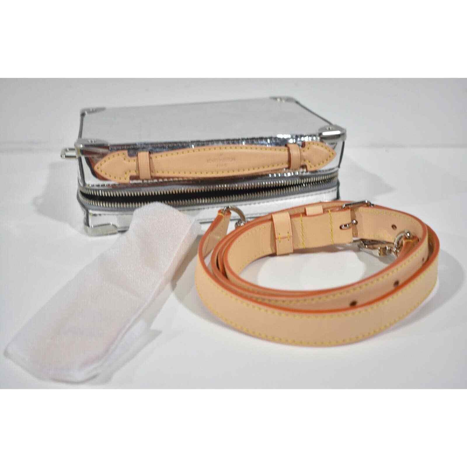 Louis Vuitton Louis Vuitton Mirror Handle Monogram Shoulder Crossbody Bag Size ONE SIZE - 9 Thumbnail