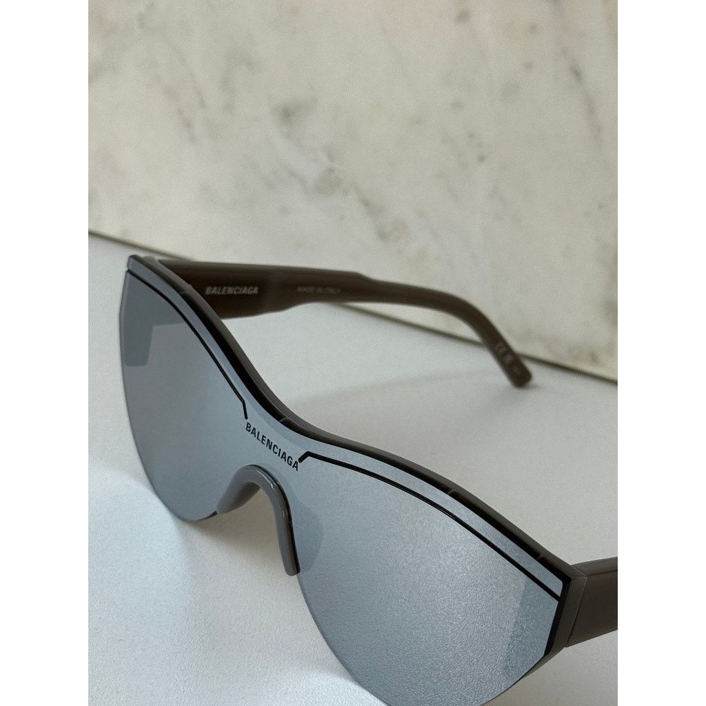 Balenciaga NEW Balenciaga BB0004S Shield Sunglasses in Silver Mirror Size ONE SIZE - 4 Thumbnail