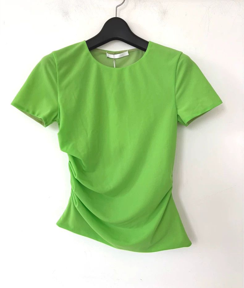 Helmut Lang HELMUT LANG The woman wore an asymmetrical short-sleeved T Size XS / US 0-2 / IT 36-38 - 1 Thumbnail