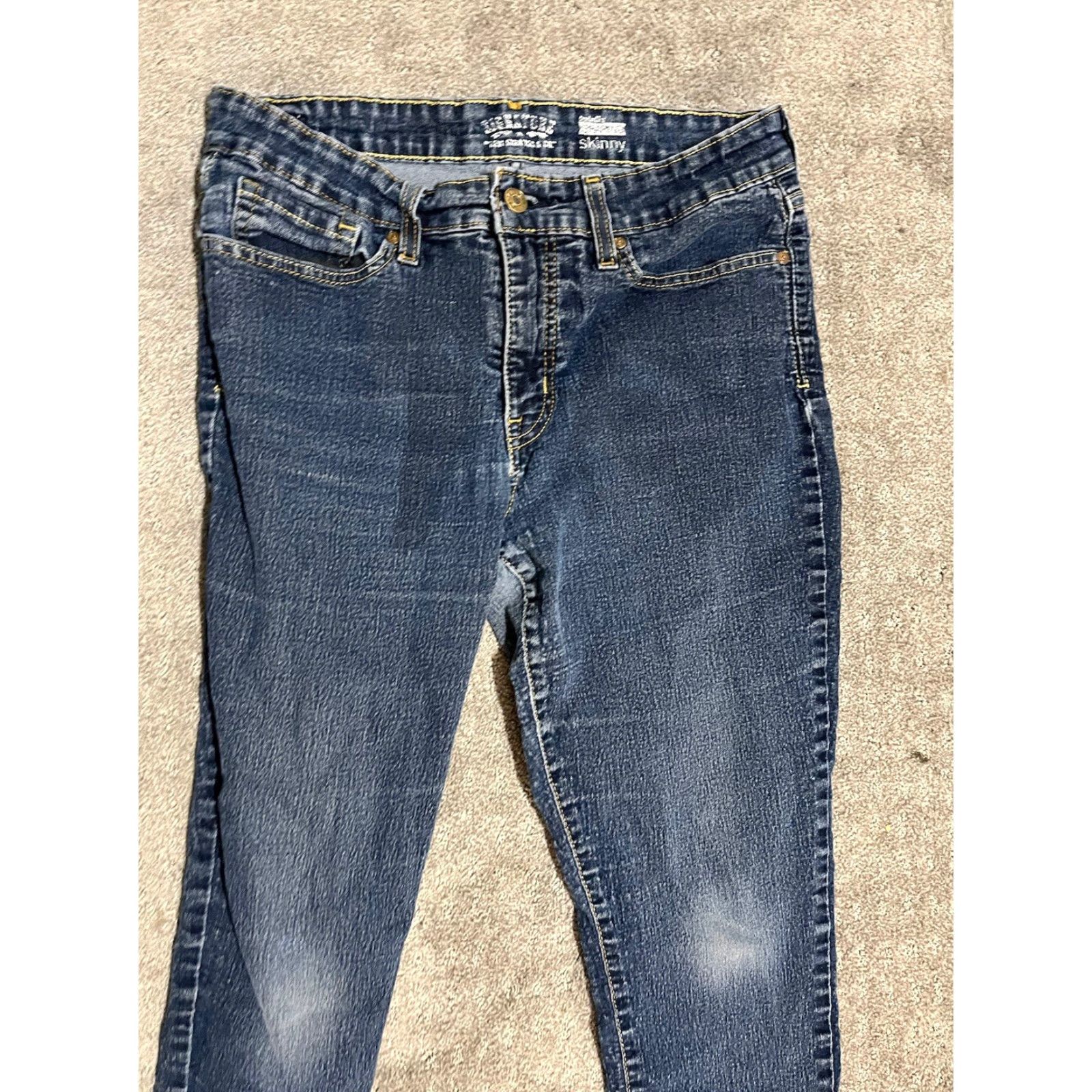 Levi's VINTAGE Signature Levi's Strauss Totally Shaping Skinny dark Blue Jeans 26x26 Women Modern Logo 5-Pocket Denim Size 26" / US 2 / IT 38 - 2 Thumbnail