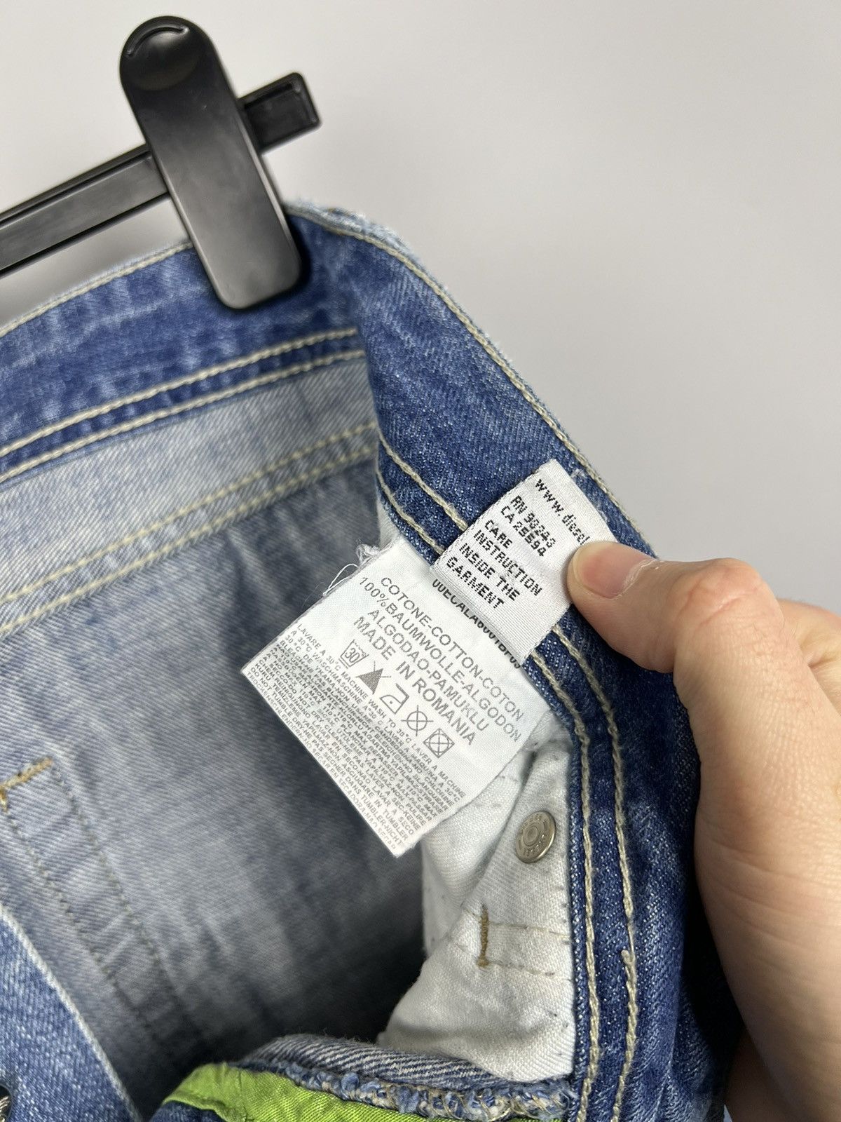 Diesel W32 Diesel Industry Denim Division Vintage Jeans Distressed Size US 32 / EU 48 - 13 Thumbnail