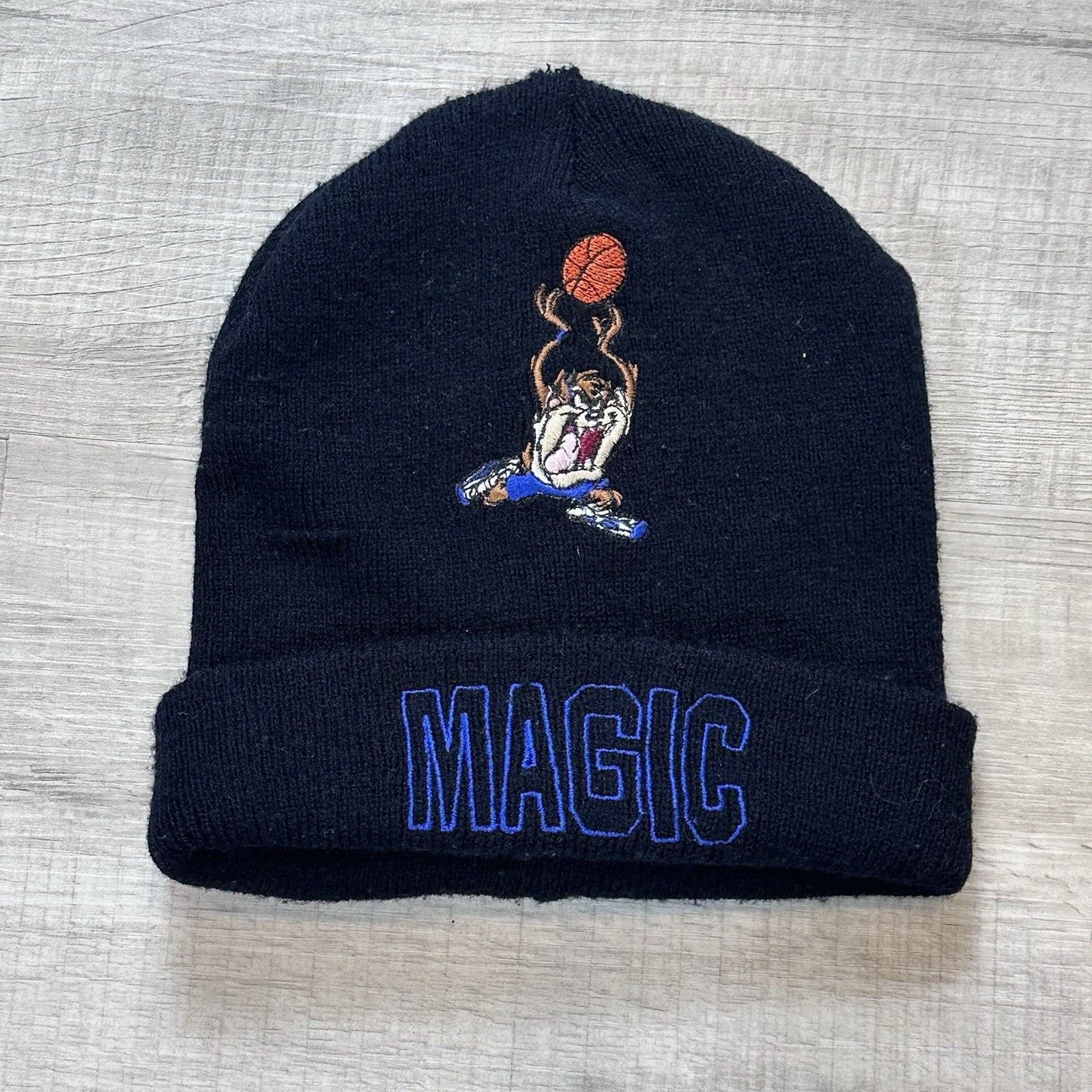 Vintage Vintage 90's Orlando Magic Tasmanian Devil Taz '96 Beanie Size ONE SIZE - 1 Thumbnail