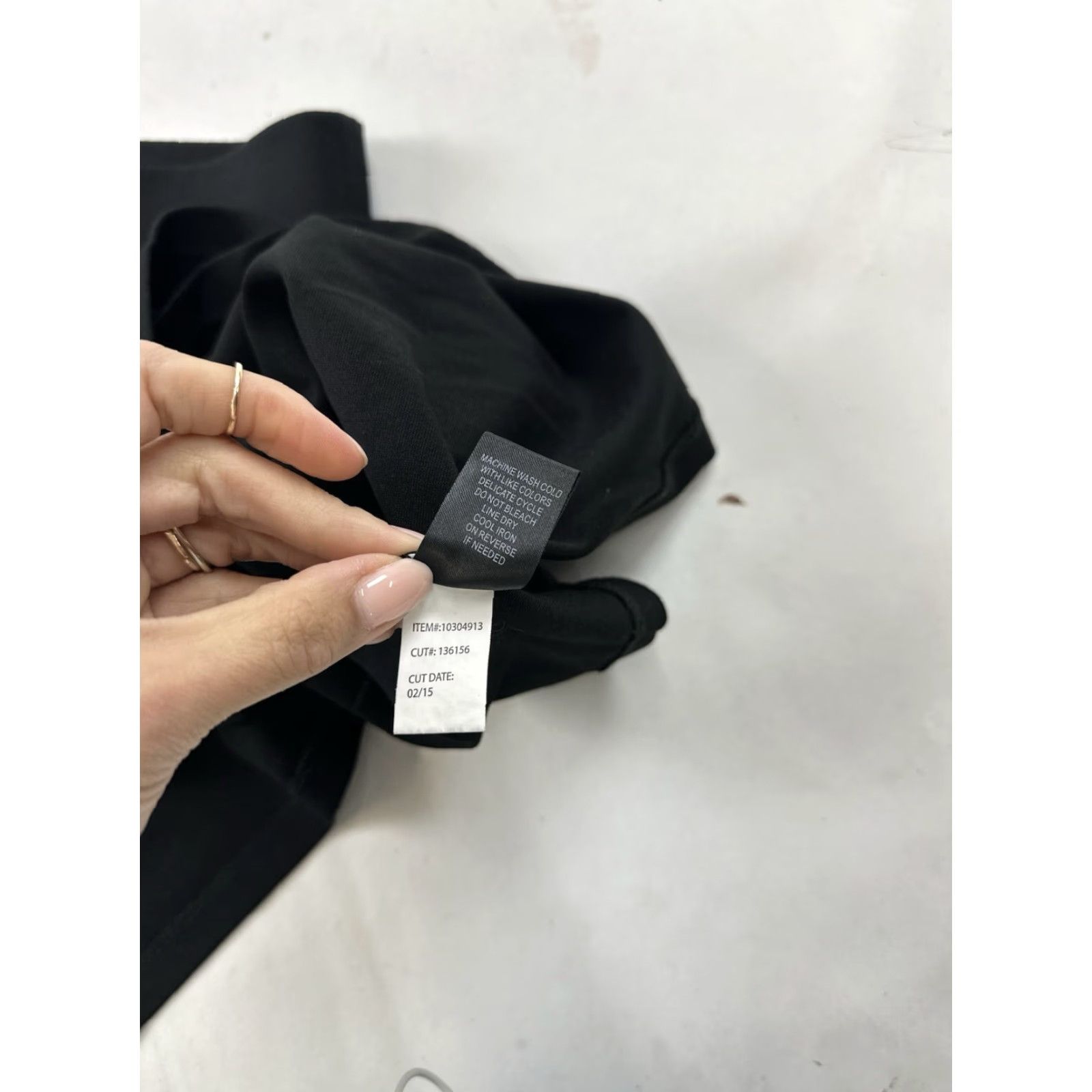 Torrid Torrid Skirt Women’s 4 Black Pencil Stretch Asymmetrical Mini Size 40" / US 18 - 6 Thumbnail