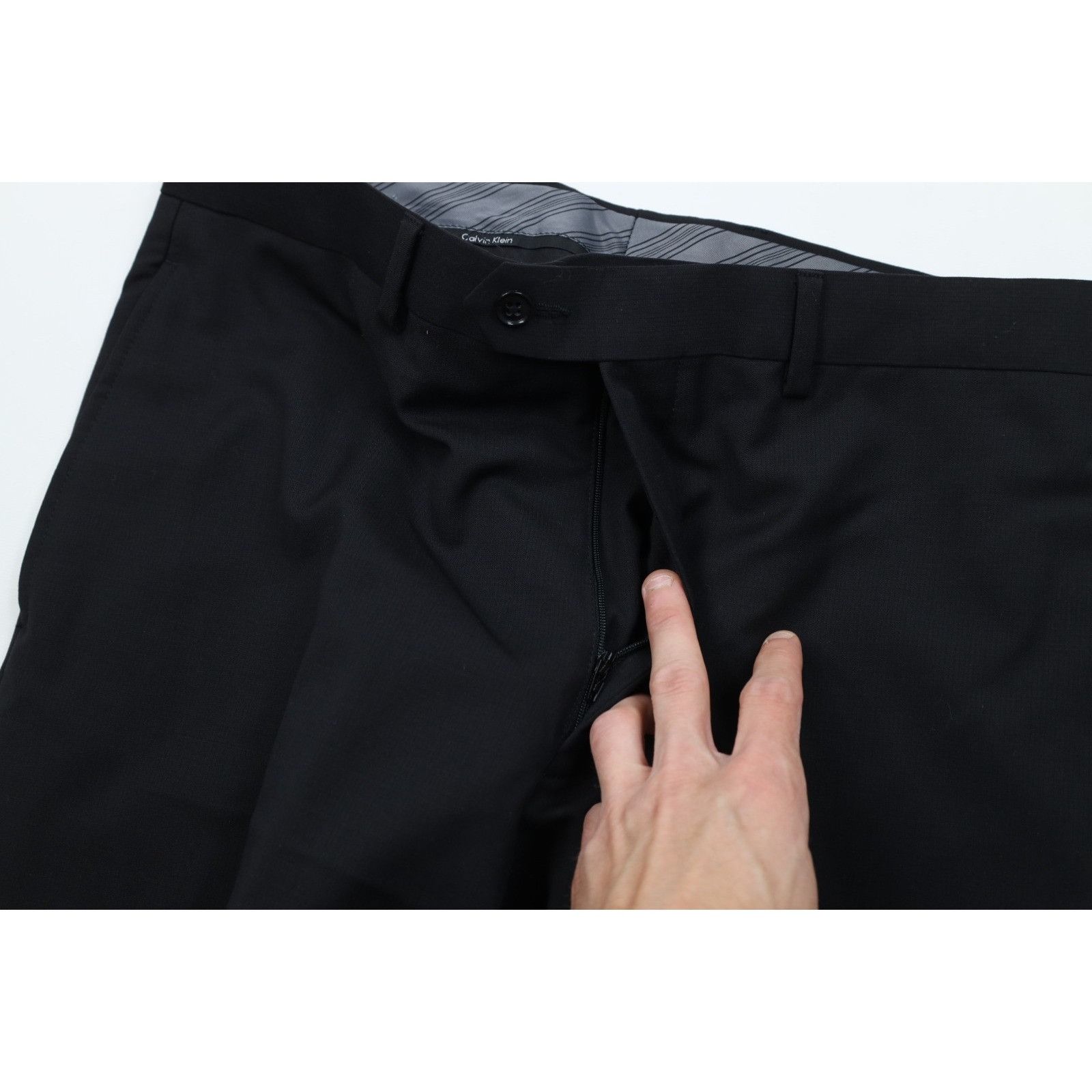 Calvin Klein Calvin Klein 2 Piece Wool Wedding Suit Black Size 40R - 12 Thumbnail