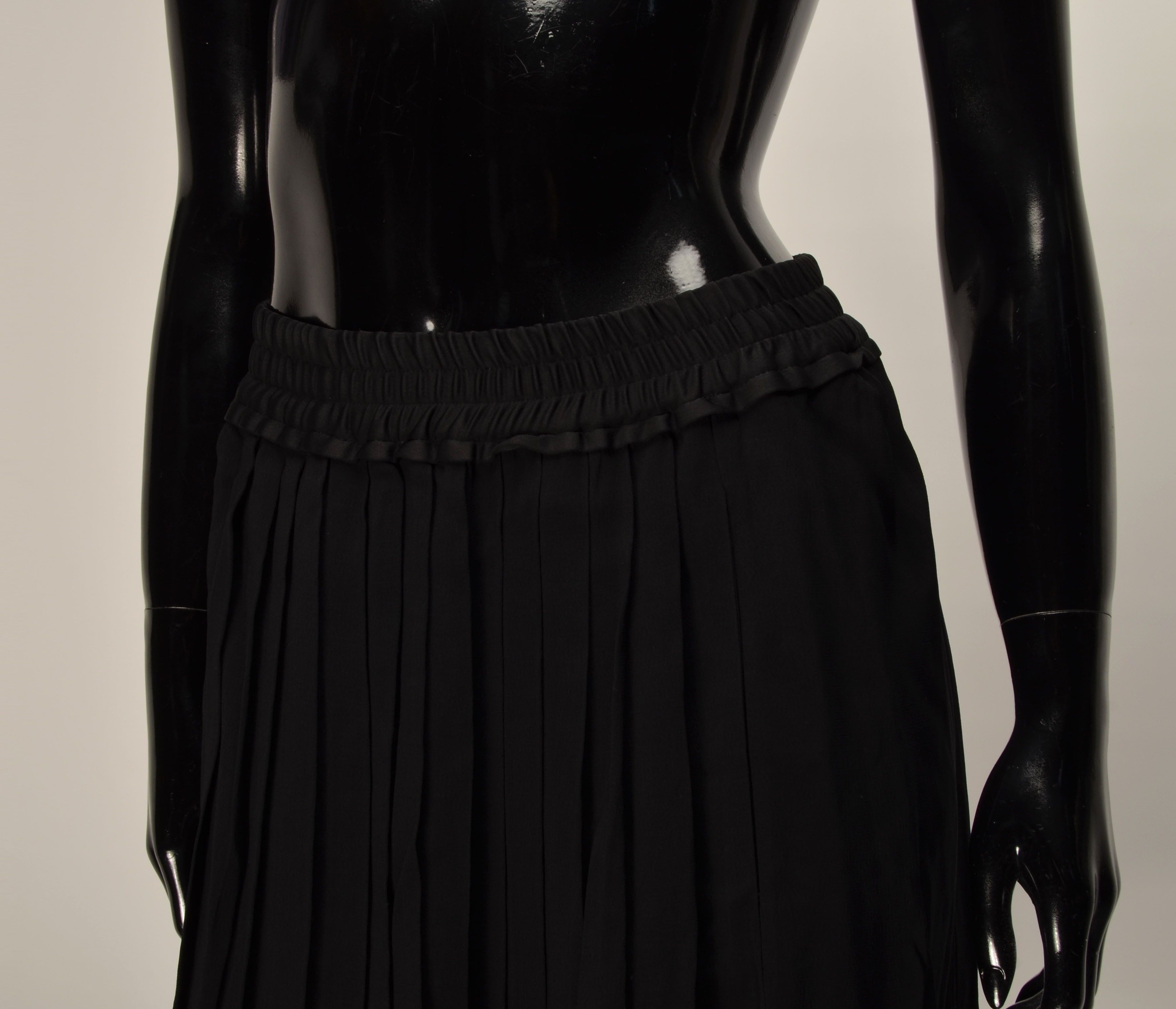 Zadig & Voltaire Zadig & Voltaire Black Pleated Midi Skirt Size 26" / US 2 / IT 38 - 2 Thumbnail
