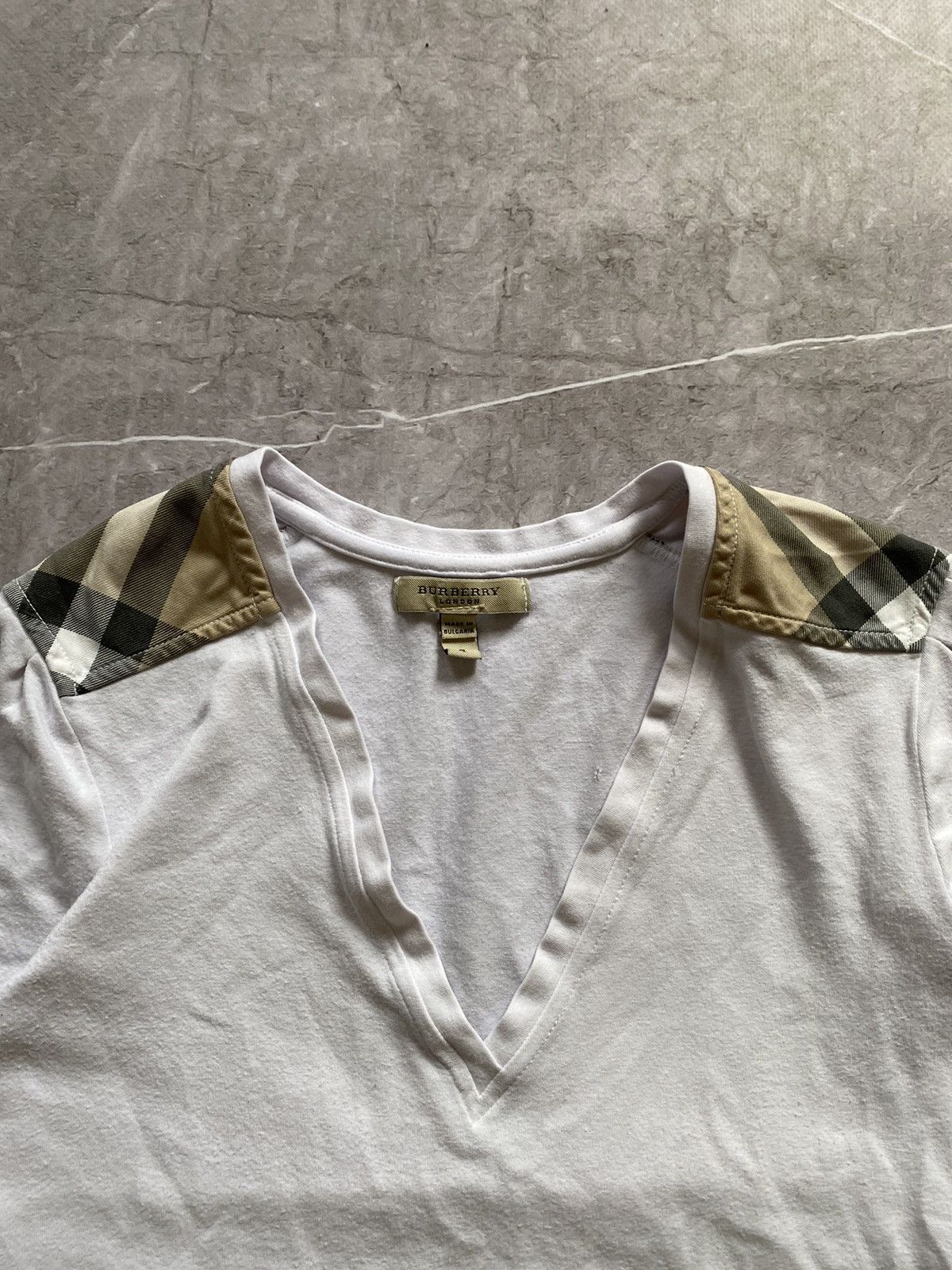 Burberry × Vintage Vintage Y2K Burberry London White T Shirt Made in Bulgaria Size S / US 4 / IT 40 - 4 Thumbnail
