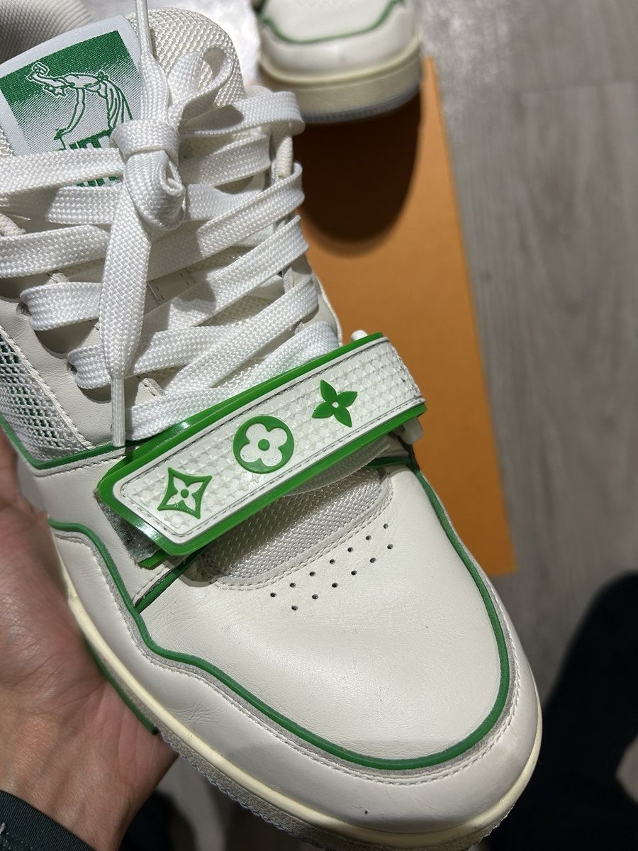 Louis Vuitton Louis vuitton trainer strap green white sail Size US 8 / EU 41 - 8 Thumbnail