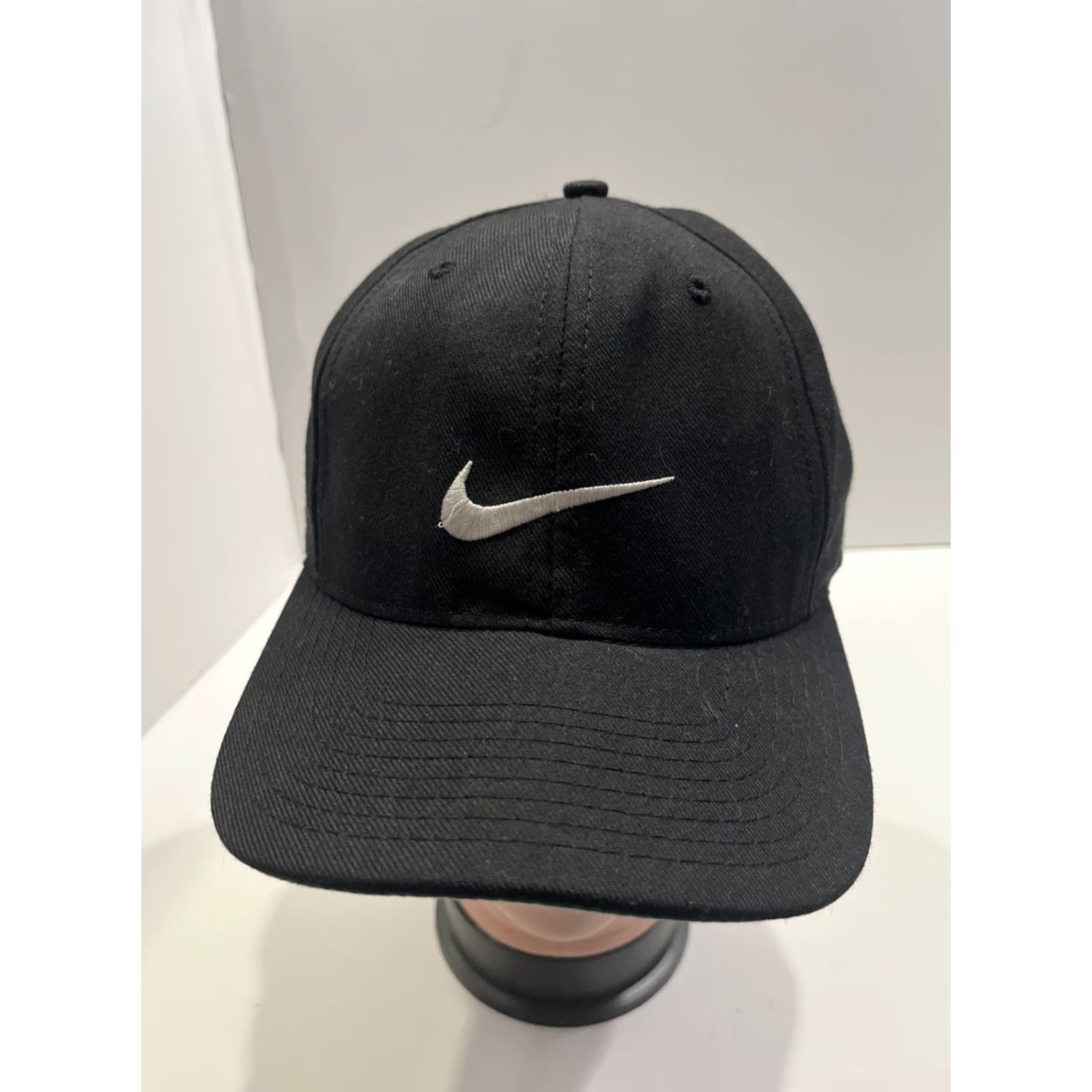 Nike VINTAGE Nike Swoosh Embroidery Golf Faded Black 7 3/8 Made In USA Fitted Hat Mens 90s Baseball Cap Cotton USA Swoosh Golf Hat Size ONE SIZE - 2 Thumbnail