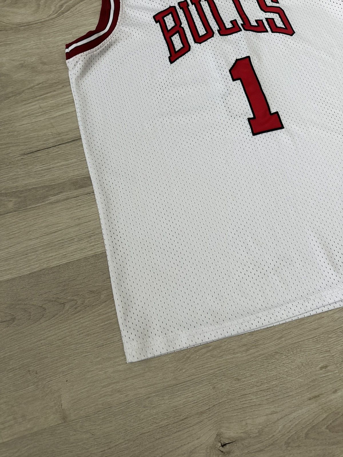 NBA NBA Bulls Shirt Rose Jersey Size US M / EU 48-50 / 2 - 4 Thumbnail